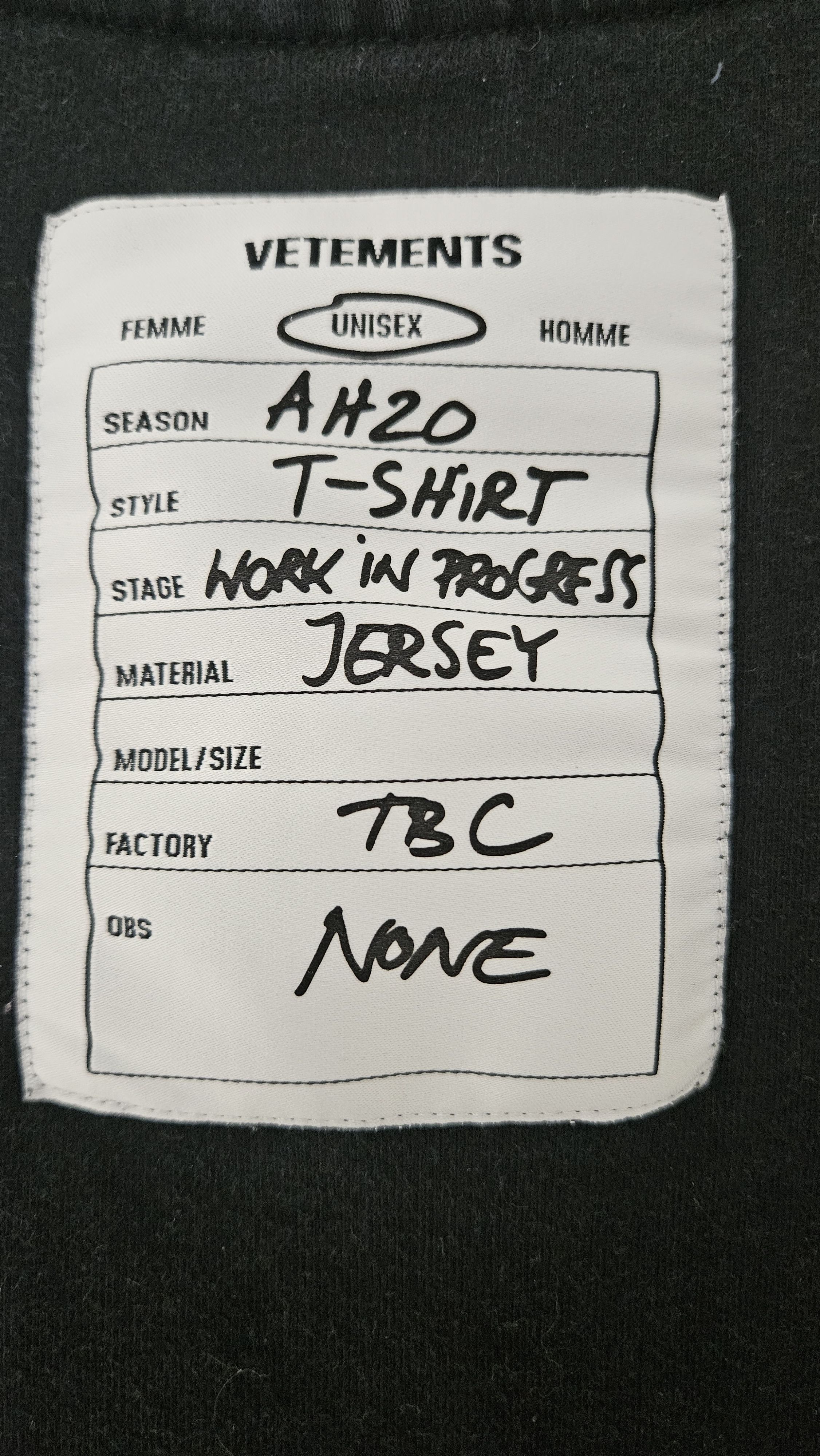 Vetements VETEMENTS UNISEX WINTER 2018 Size US L / EU 52-54 / 3 - 4 Thumbnail