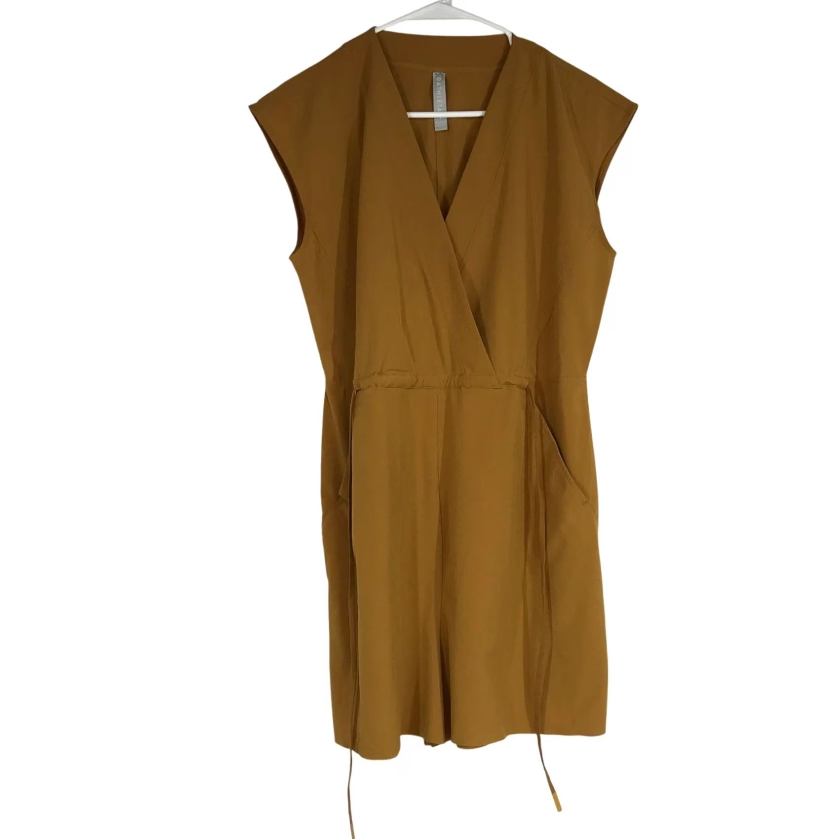 Athleta ATHLETA WOMEN'S S SMALL GOLD SHORT SLEEVE V NECK POLYESTER BLEND ROMPER Size 28" / US 6 / IT 42 - 2 Thumbnail