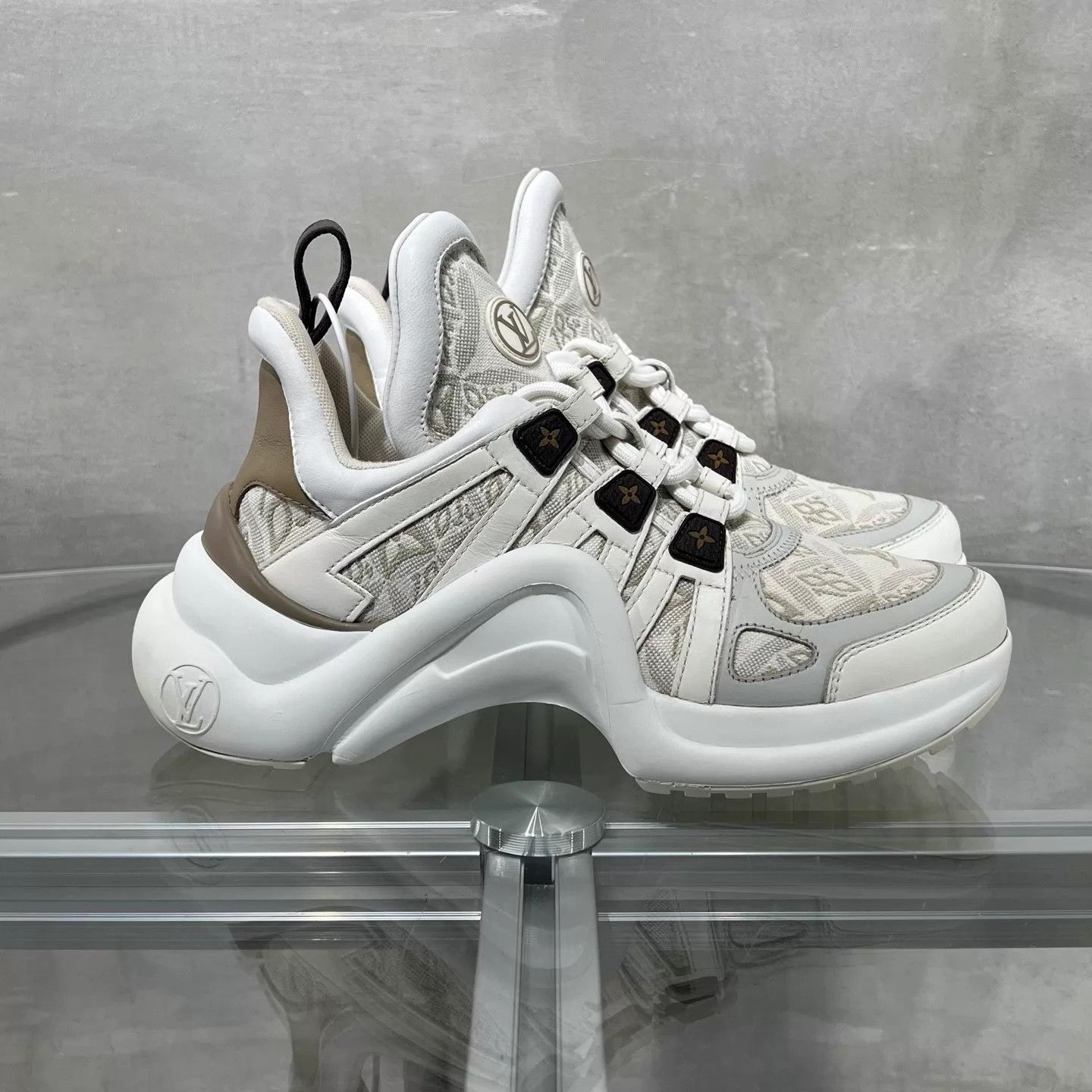 Louis Vuitton LV Archlight Monogram Print White Dad Sneakers 36 Size US 5.5 / IT 35.5 - 4 Thumbnail