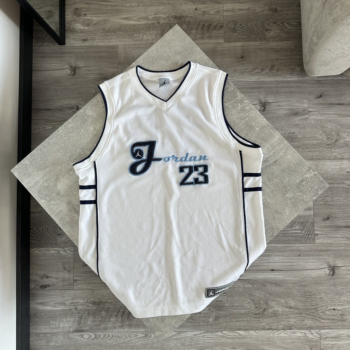 Jordan Brand Vintage 00s Jordan 23 jersey NBA basketball y2k og rap Size US L / EU 52-54 / 3 - 1 Thumbnail