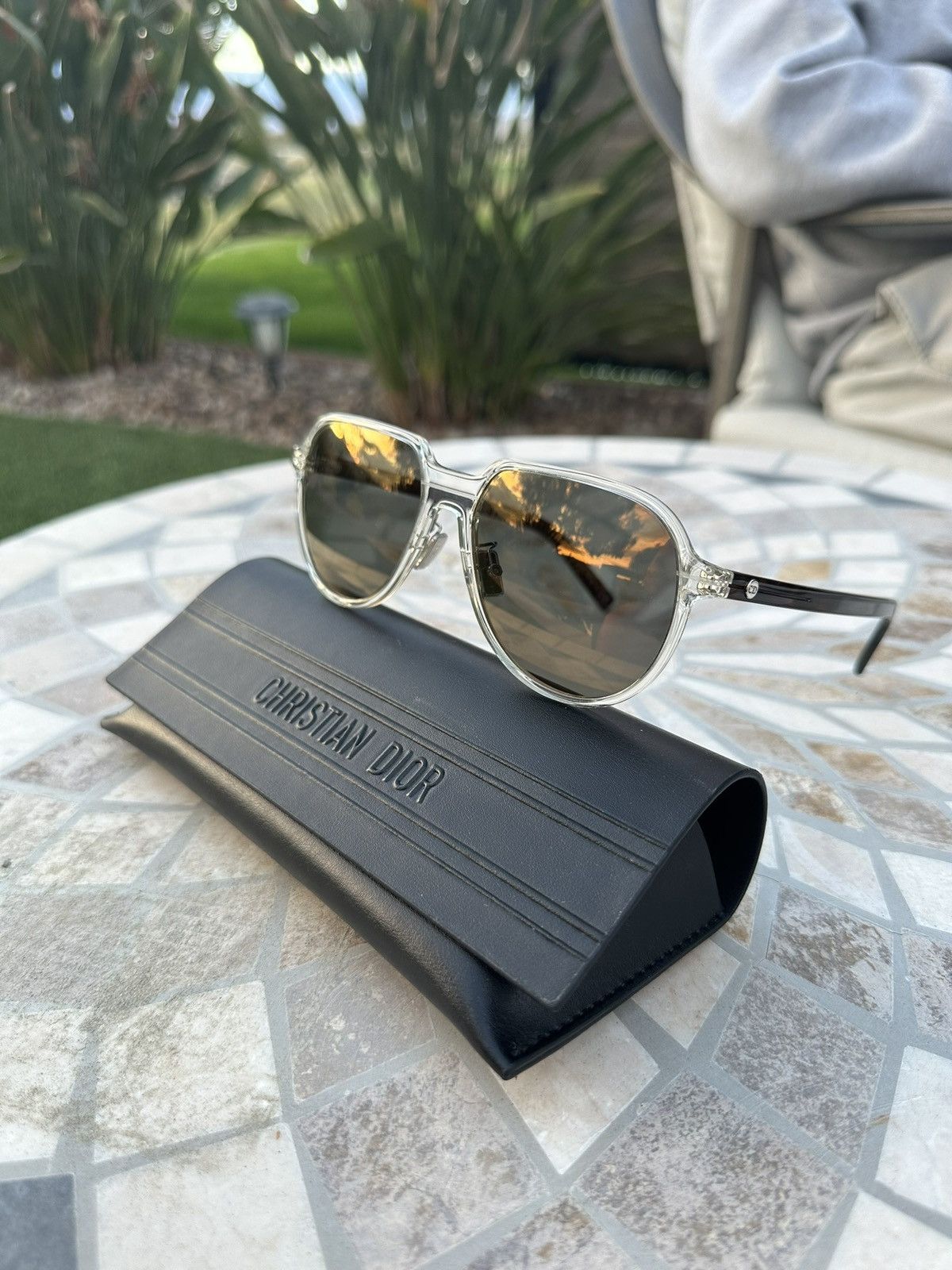 Dior ESSENTIAL AF 85A5 Sunglasses Brown Lens Brand New