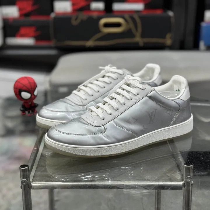Louis Vuitton Louis Vuitton Rivoli Stylish Low-Top Sneakers -2508 Size US 8 / EU 41 - 1 Thumbnail