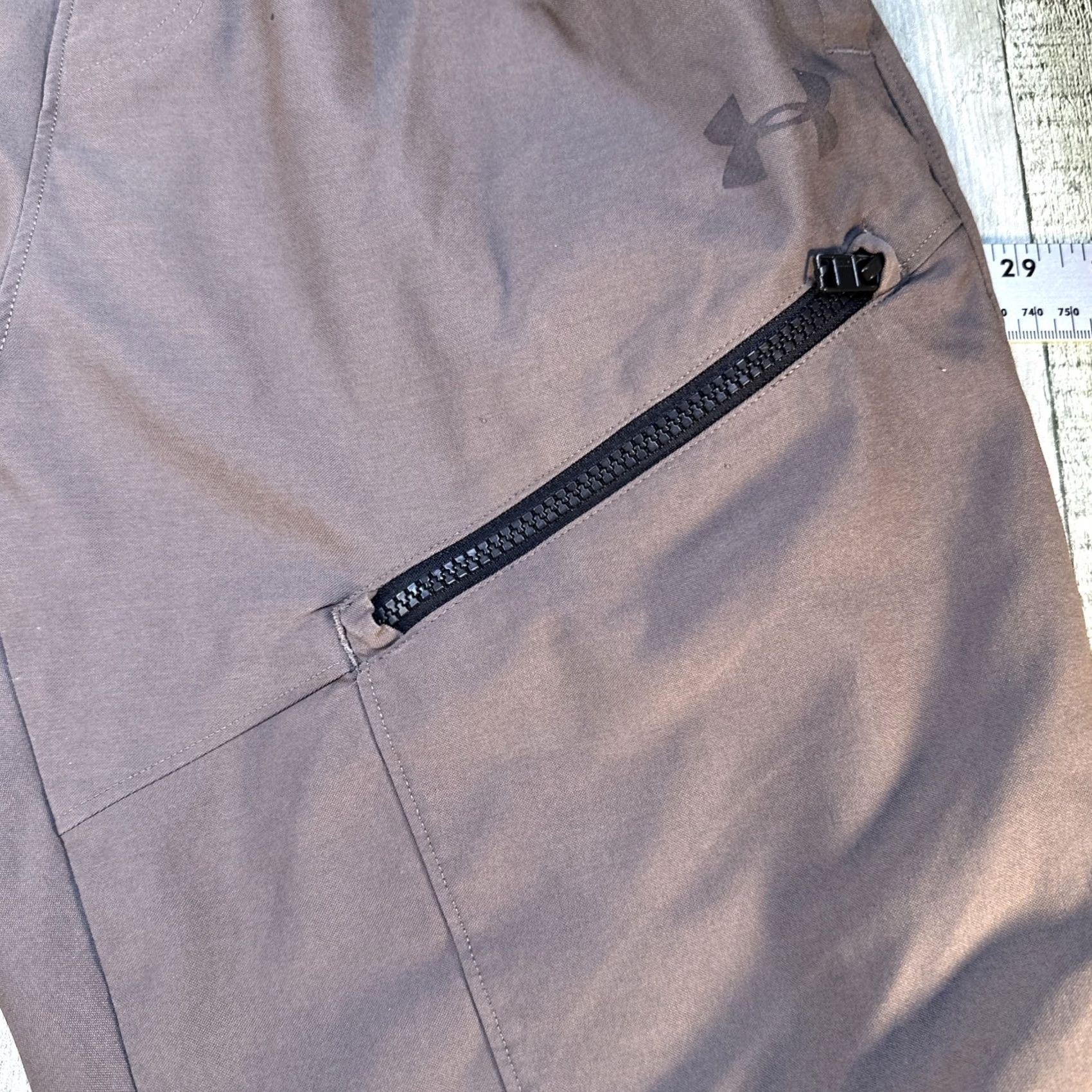 Under Armour Under Armour Mens L Training Pants Brown Jogger Zip Pocket Athletic Activewear Pants Mens Size US 33 - 4 Thumbnail