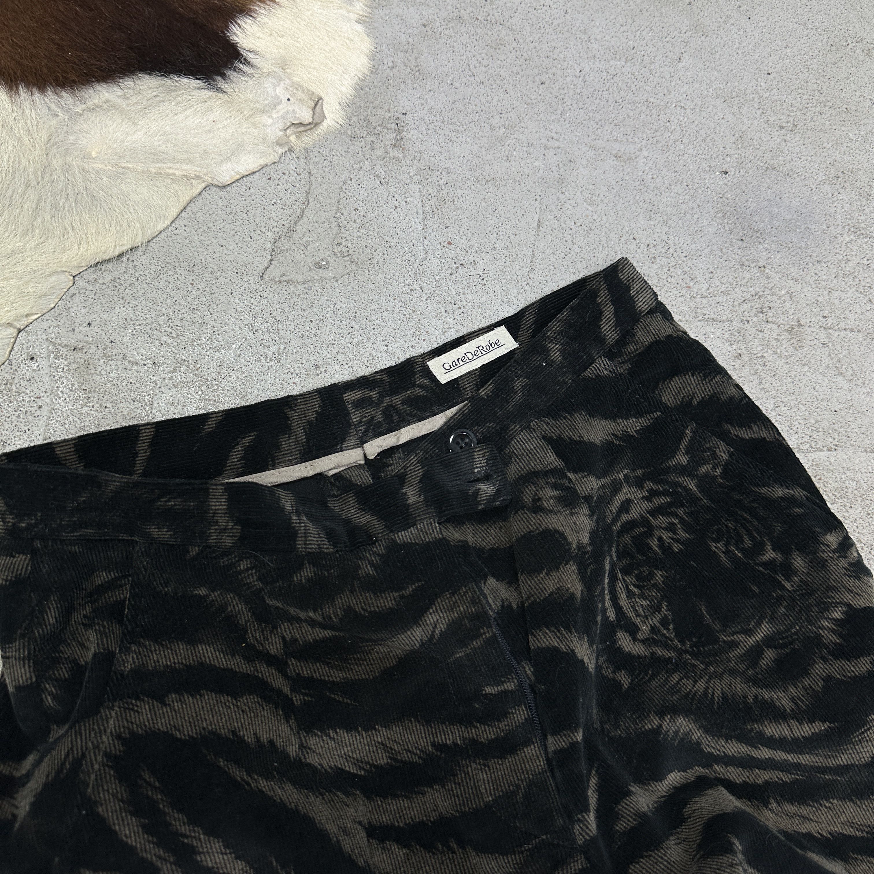 Vintage Vintage Avant Garde Corduoy Tiger Print Pants Y2K Size 25" / US 0 / IT 36 - 8 Thumbnail