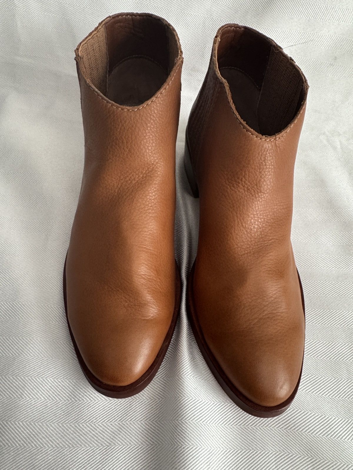 Dolce Vita Women's Tan Leather Chelsea Boots Size US 8 / IT 38 - 1 Thumbnail