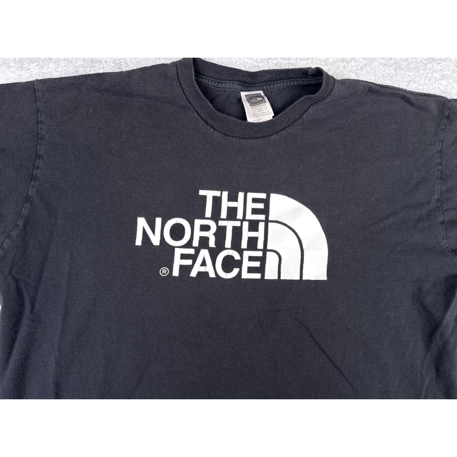 The North Face VINTAGE The North Face Shirt Men Large Black 100% Cotton Short Sleeve Crew Neck Faded Size US L / EU 52-54 / 3 - 4 Thumbnail