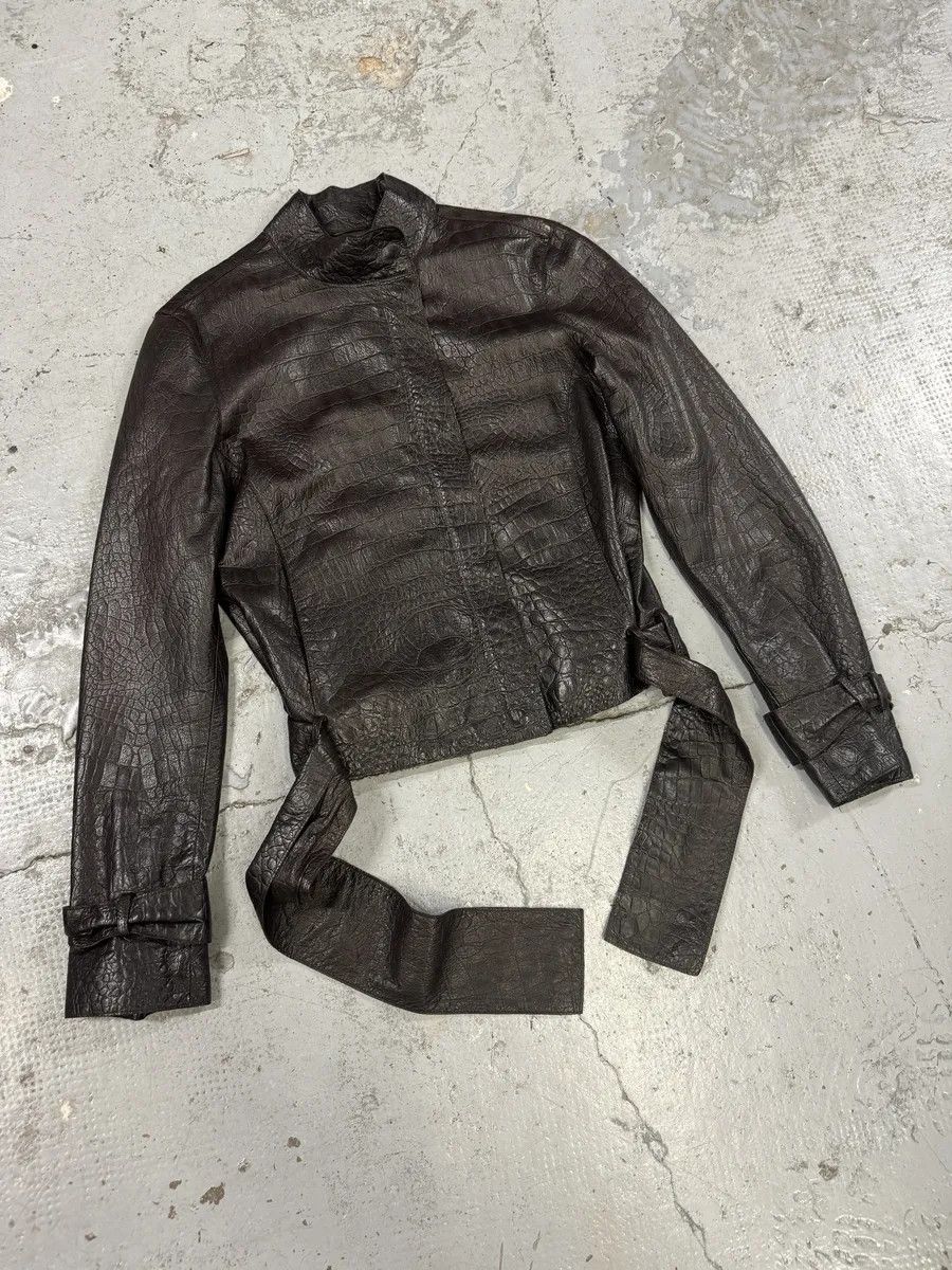 Emporio Armani AW2005 Emporio Armani Asymmetrical Crocodile Effect Brown Leather Jacket Size XXS / US 00 / IT 34 - 8 Thumbnail