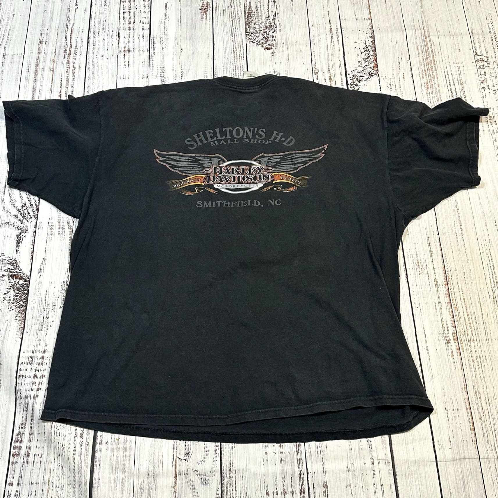 Harley Davidson Harley-Davidson Winged Logo American Legend Tee Smithfield, NC USA Made Men 3XL T-Shirt Multicolor Graphic Print Short Sleeve Crew Neck Size US XXL / EU 58 / 5 - 6 Thumbnail