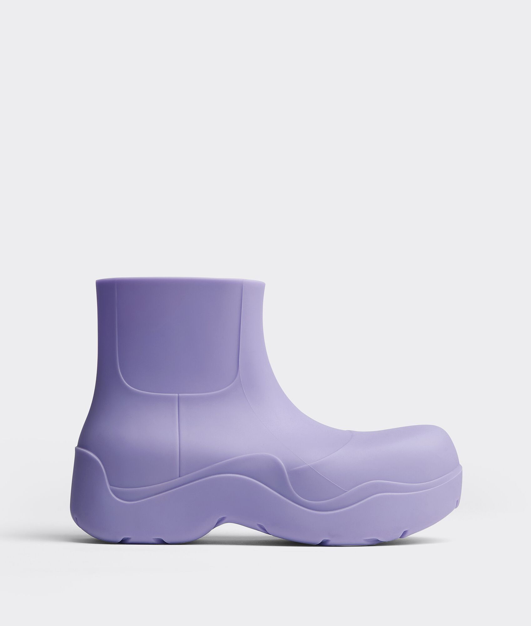 Bottega Veneta o1n1vont1224 Puddle Ankle Boots in Light Purple Size US 5 / IT 35 - 1 Thumbnail