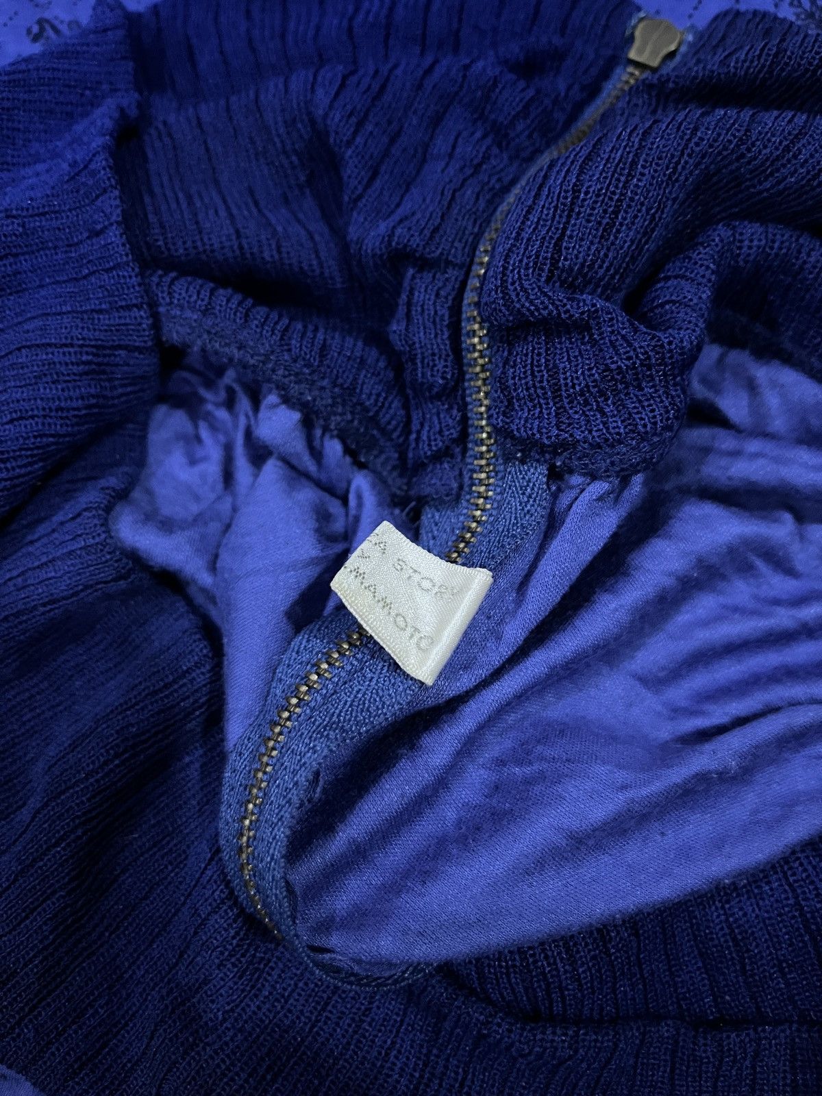 Yohji Yamamoto 1990s The Ginza Story by Yohji yamamoto Skirt Size 32" / US 10 / IT 46 - 8 Thumbnail