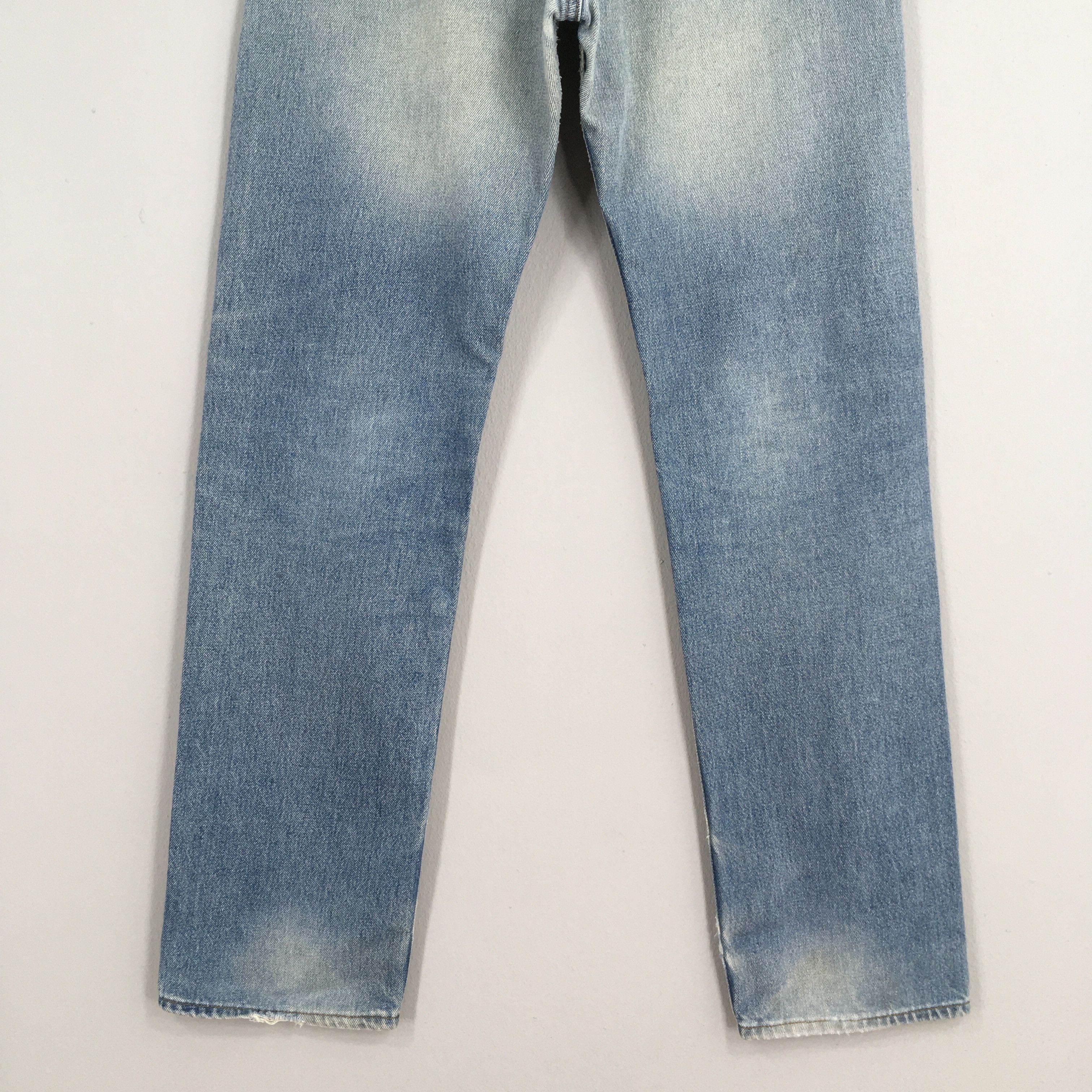 Levi's Size 30x31 Vintage 90s Levi's 501 Faded Blue Jeans S322 Size US 30 / EU 46 - 10 Thumbnail