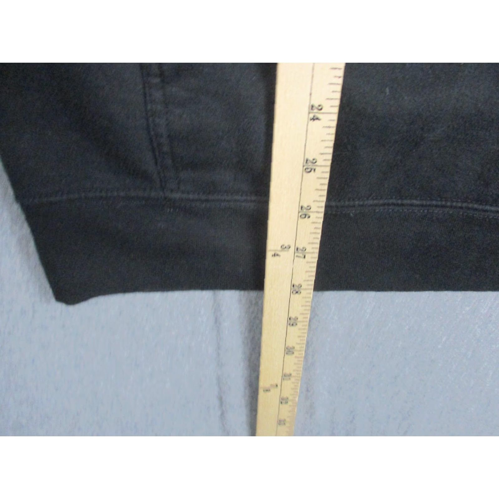 Vintage **BLACKPINK THE SHOW Hoodie Sweatshirt Large Black** User: **THE SHOW BLACKPINK Hoodie Sweatshirt Large Black** Size US L / EU 52-54 / 3 - 6 Thumbnail