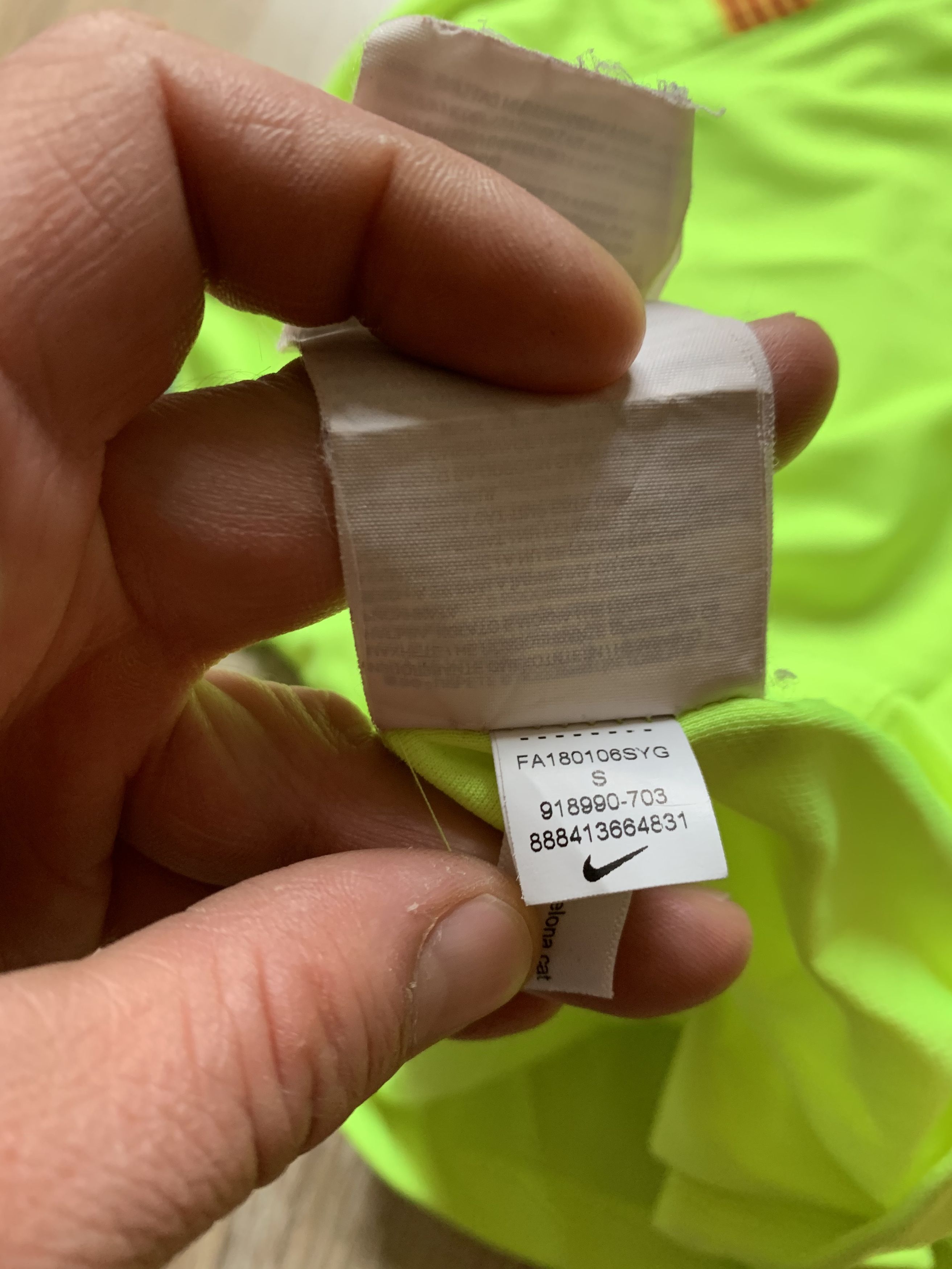 Nike × Vintage Nike FC Barcelona Away Shirt Liga Patch 2018-2019 Size US S / EU 44-46 / 1 - 7 Thumbnail