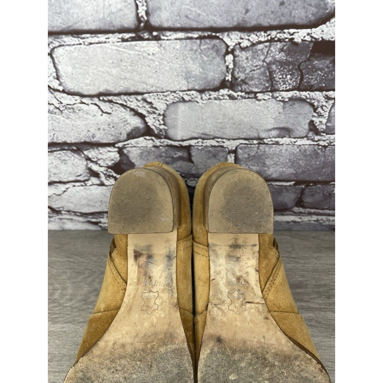 Tory Burch Tory Burch Tan Suede Leather Side Zipper High Heel Booties W Size US 7.5 / IT 37.5 - 7 Thumbnail