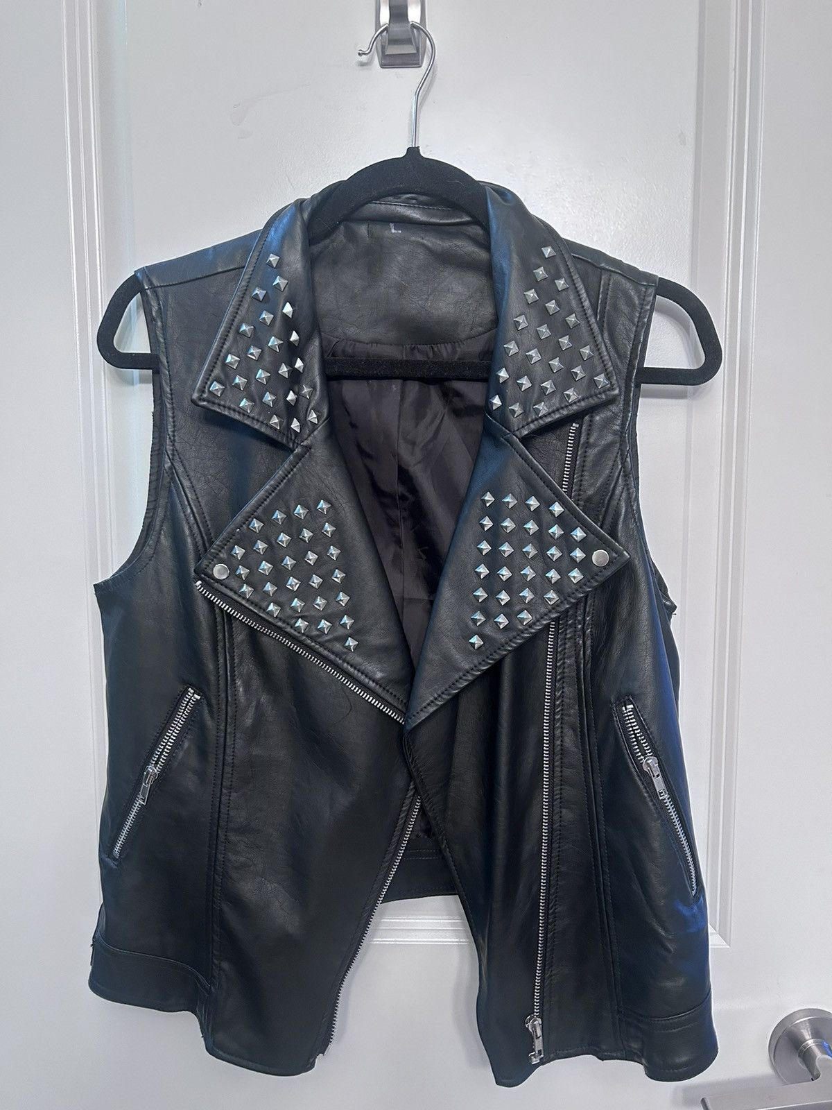 Forever 21 Forever 21 faux leather studded vest woman’s large Size L / US 10 / IT 46 - 1 Thumbnail