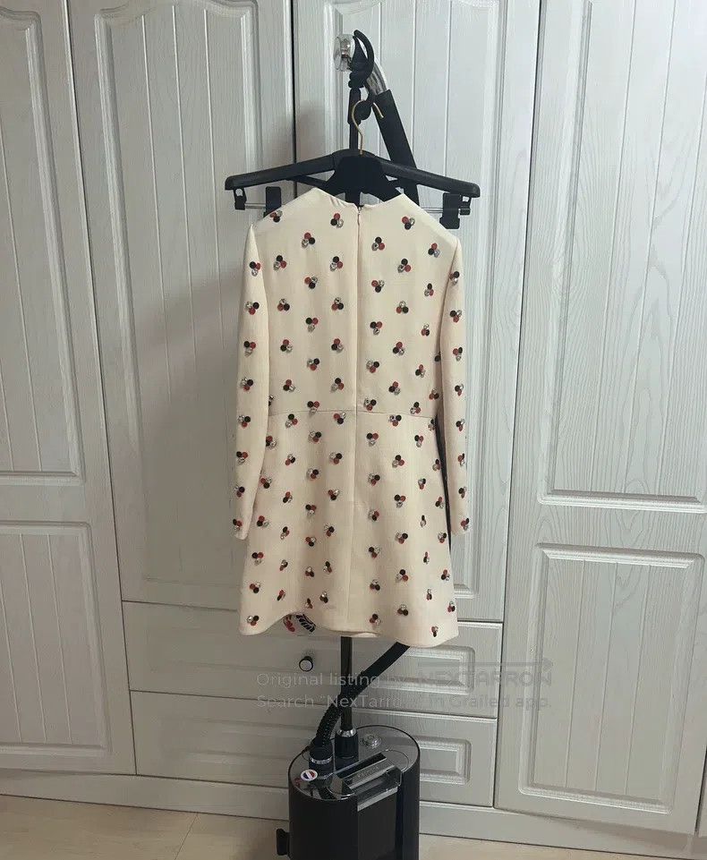 Valentino Valentino Full of studded beaded dresses Size M / US 6-8 / IT 42-44 - 2 Thumbnail