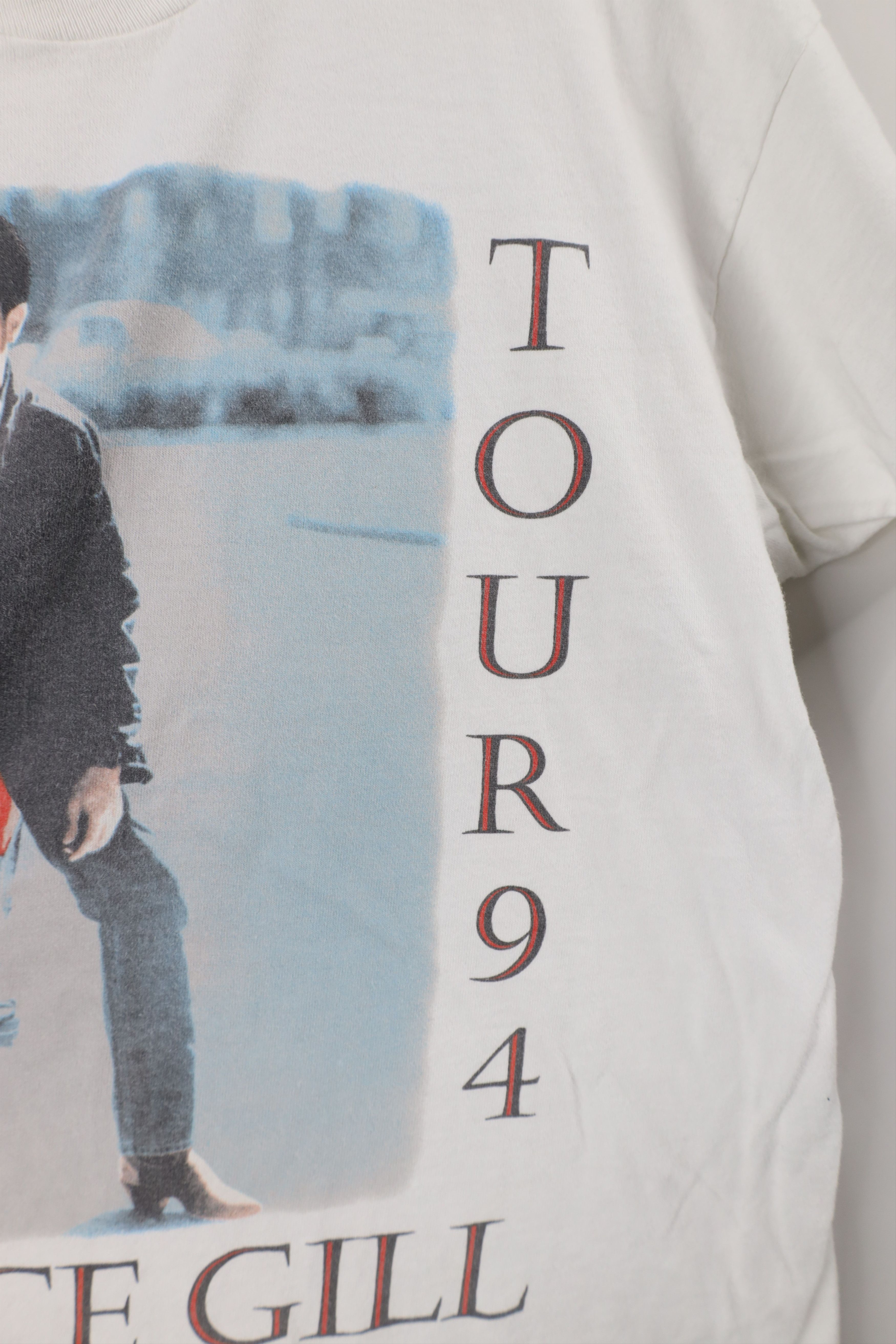 Vintage Vintage 90s Finds You 1994 Tour Vince Gill Band T-Shirt USA Size US L / EU 52-54 / 3 - 7 Thumbnail