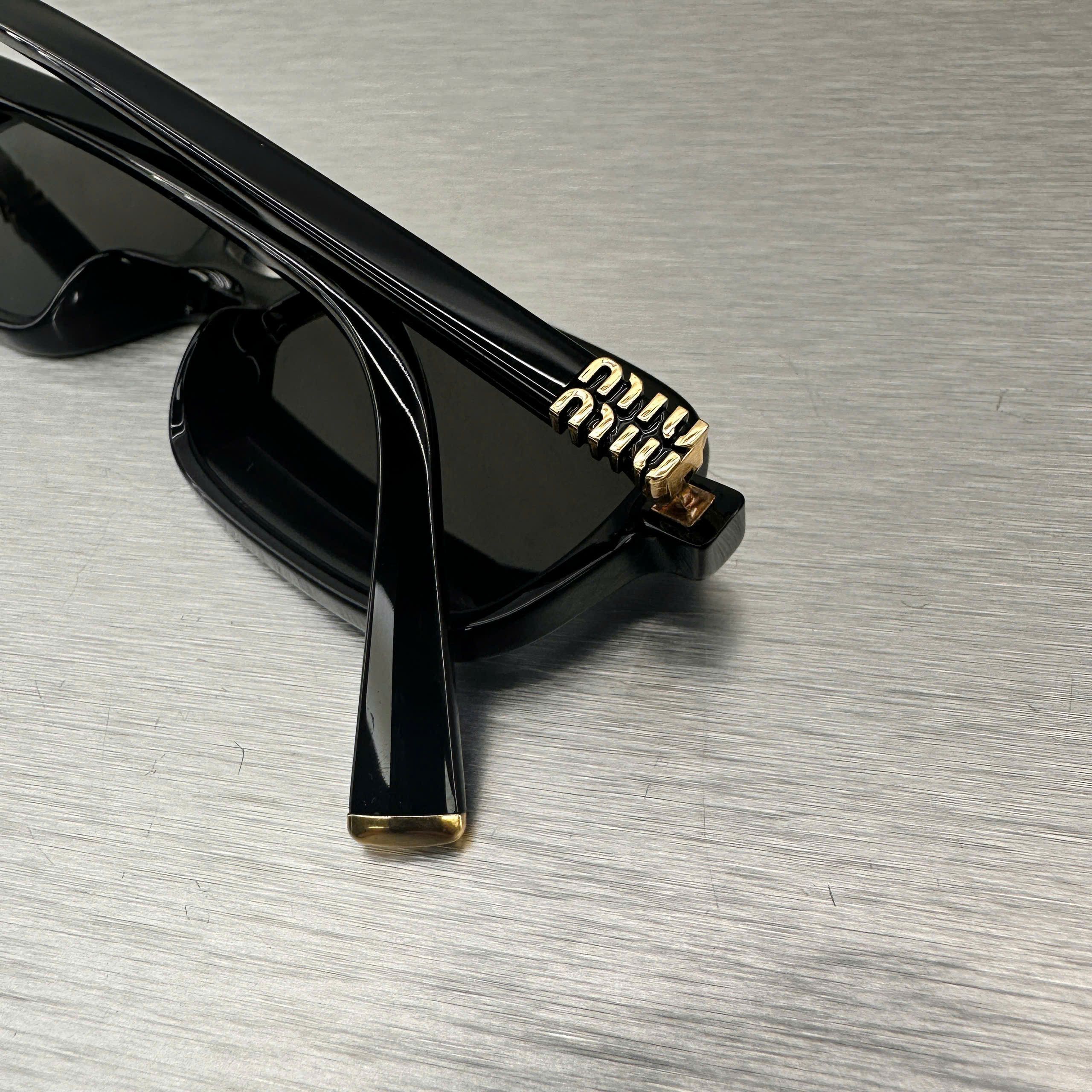 Miu Miu MIU MIU MU 11ZS 16K5S0 Sunglasses BLACK Size ONE SIZE - 4 Thumbnail
