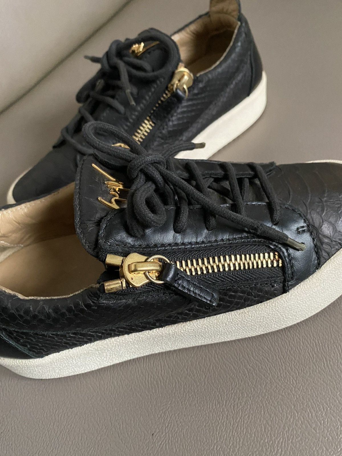 Giuseppe Zanotti Giuseppe zanotti black python embossed leather may london Size US 7 / IT 37 - 3 Thumbnail