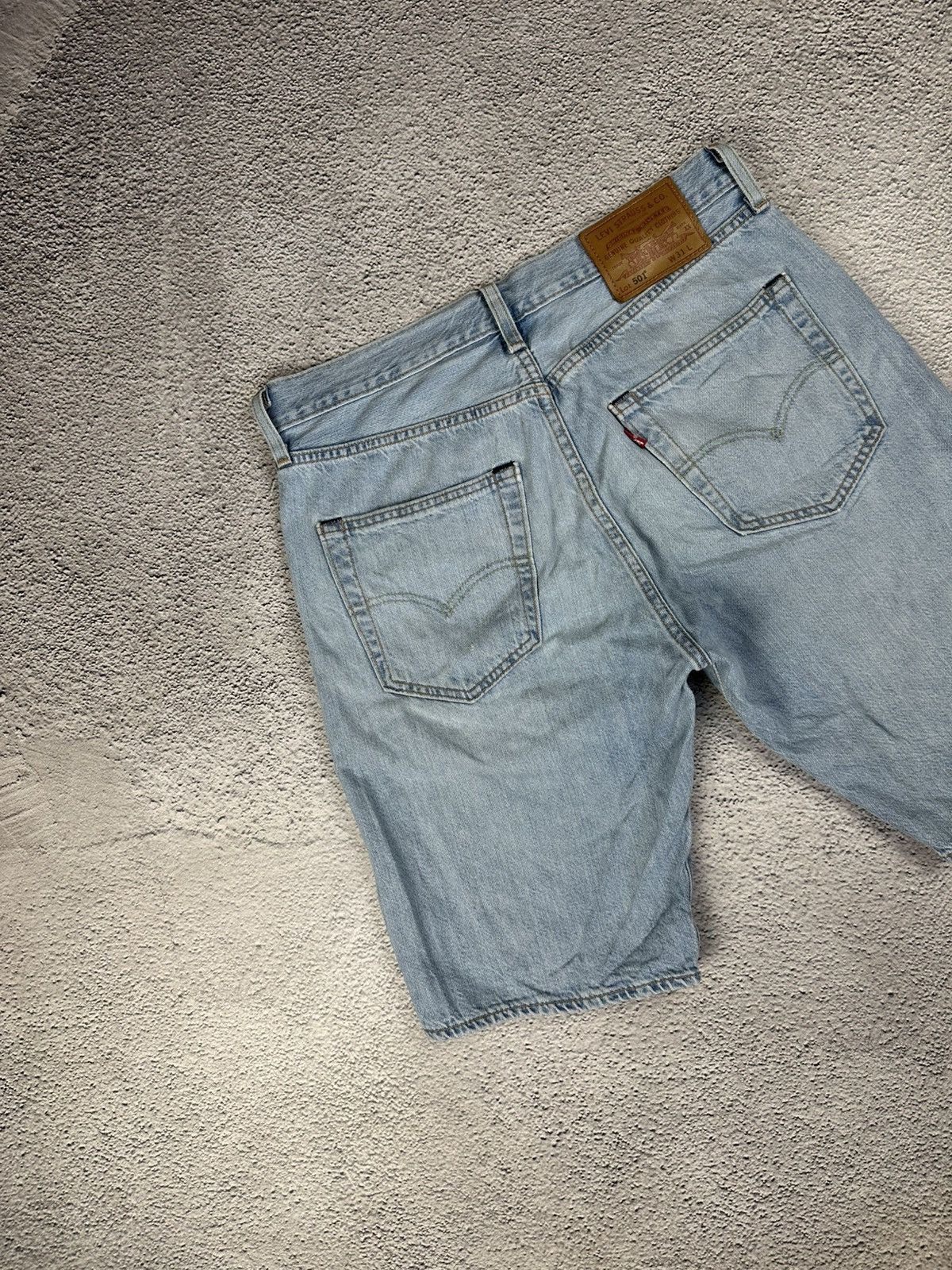Levi's Vintage Clothing Vintage Levi’s 501 Washed Denim Blue Short Y2K Baggy Style Size US 31 - 3 Thumbnail