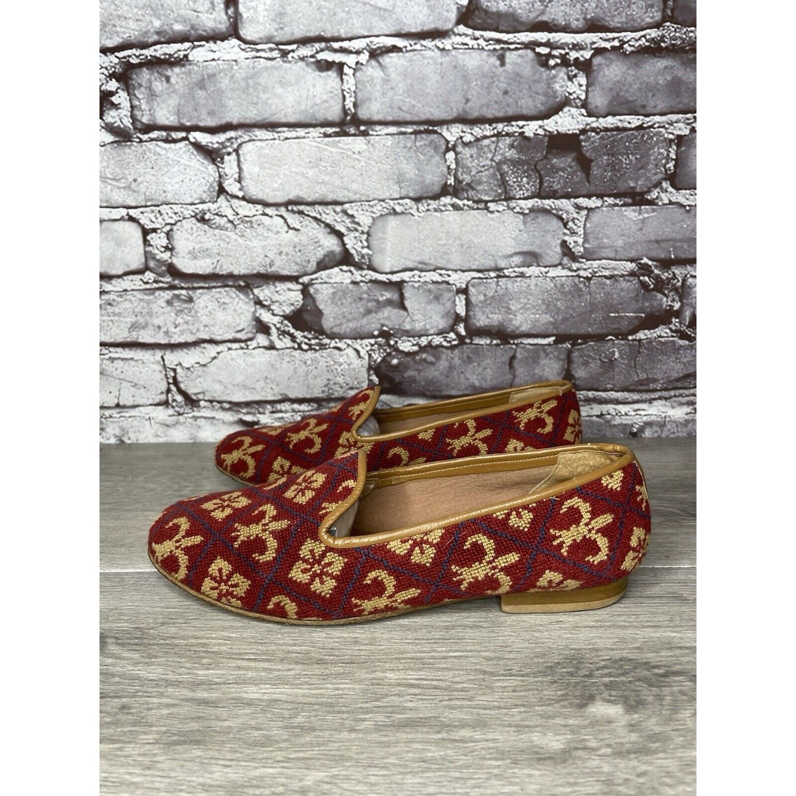 Other Zalo Red Fabric Gold Pattern Slip On Needle Loafers Shoes Wo Size US 7.5 / IT 37.5 - 10 Thumbnail