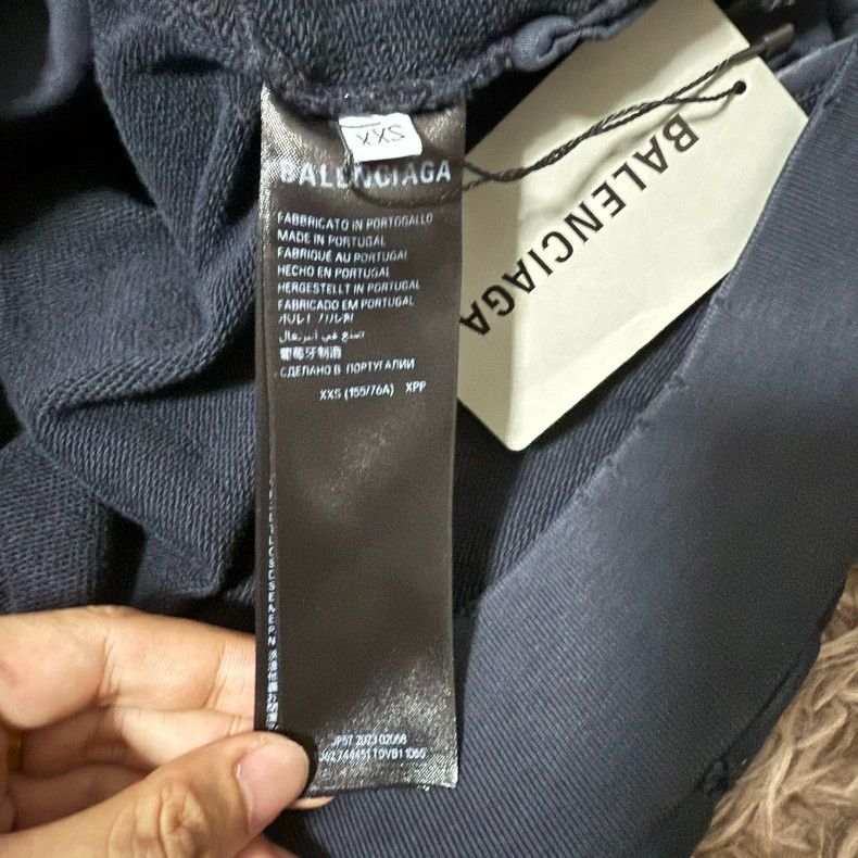 Balenciaga Balenciaga Tape, masking tape, paper zipper, old hooded ja Size US XXS / EU 40 - 4 Thumbnail
