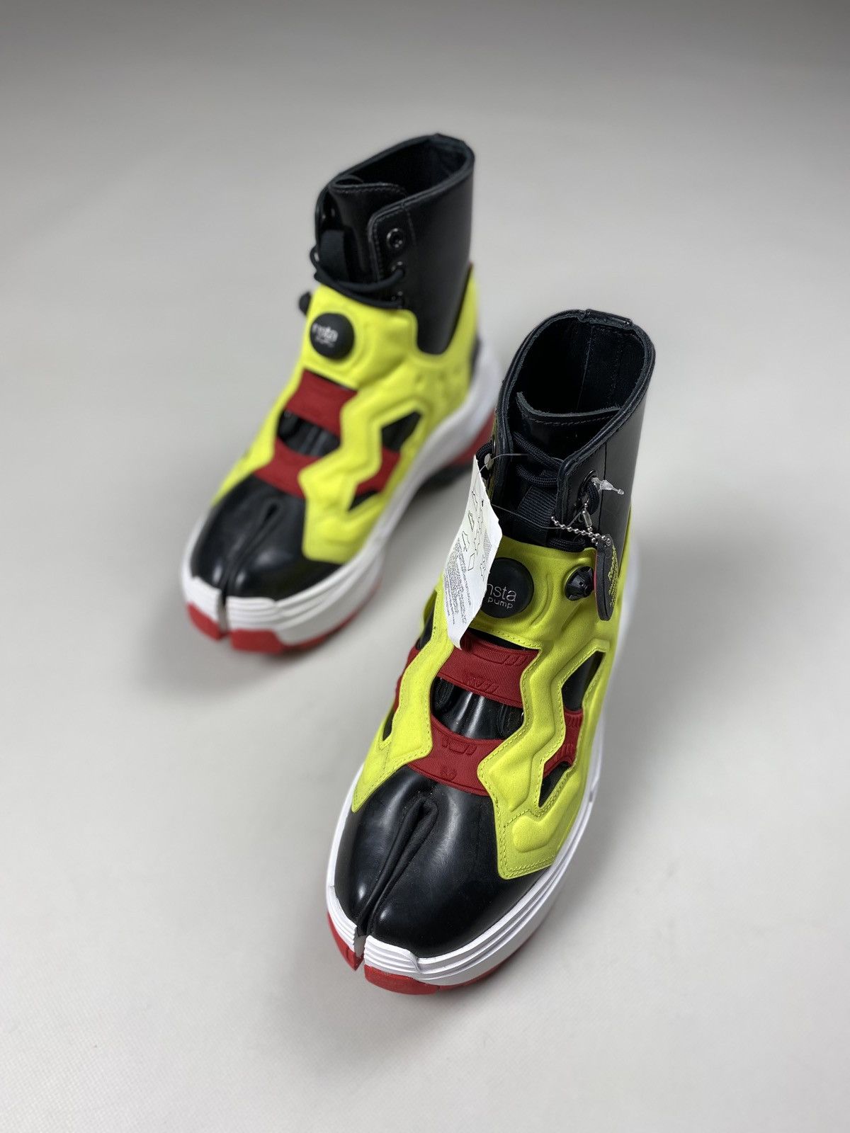 Maison Margiela × Reebok Maison Margiela Insta Pump Fury Tabi Project 0 B Sneakers Size US 7.5 / EU 40-41 - 15 Thumbnail