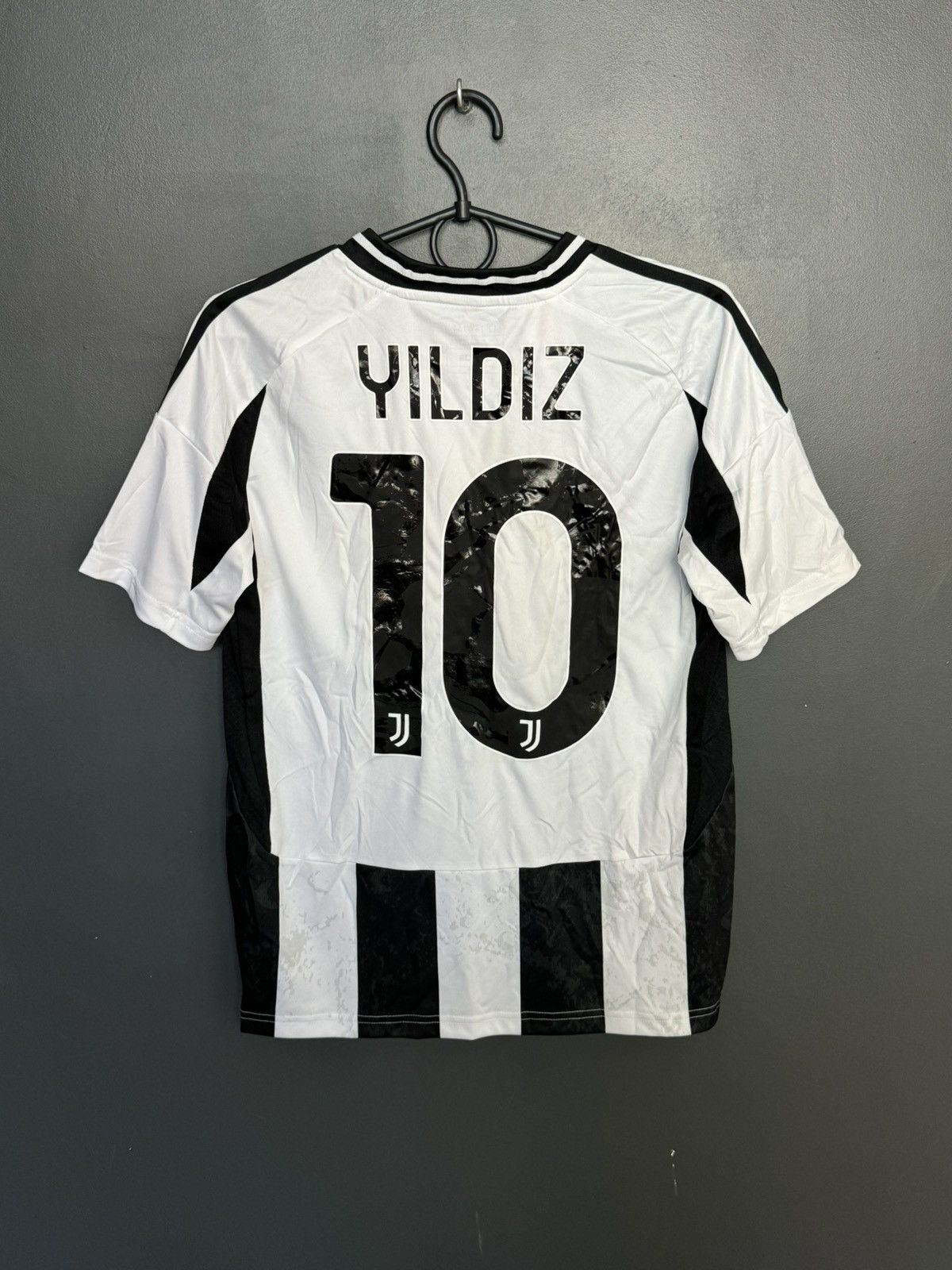 Adidas KIDS Juventus 24/25 Home Yildiz Football Jersey T-Shirt Size US XS / EU 42 / 0 - 1 Thumbnail
