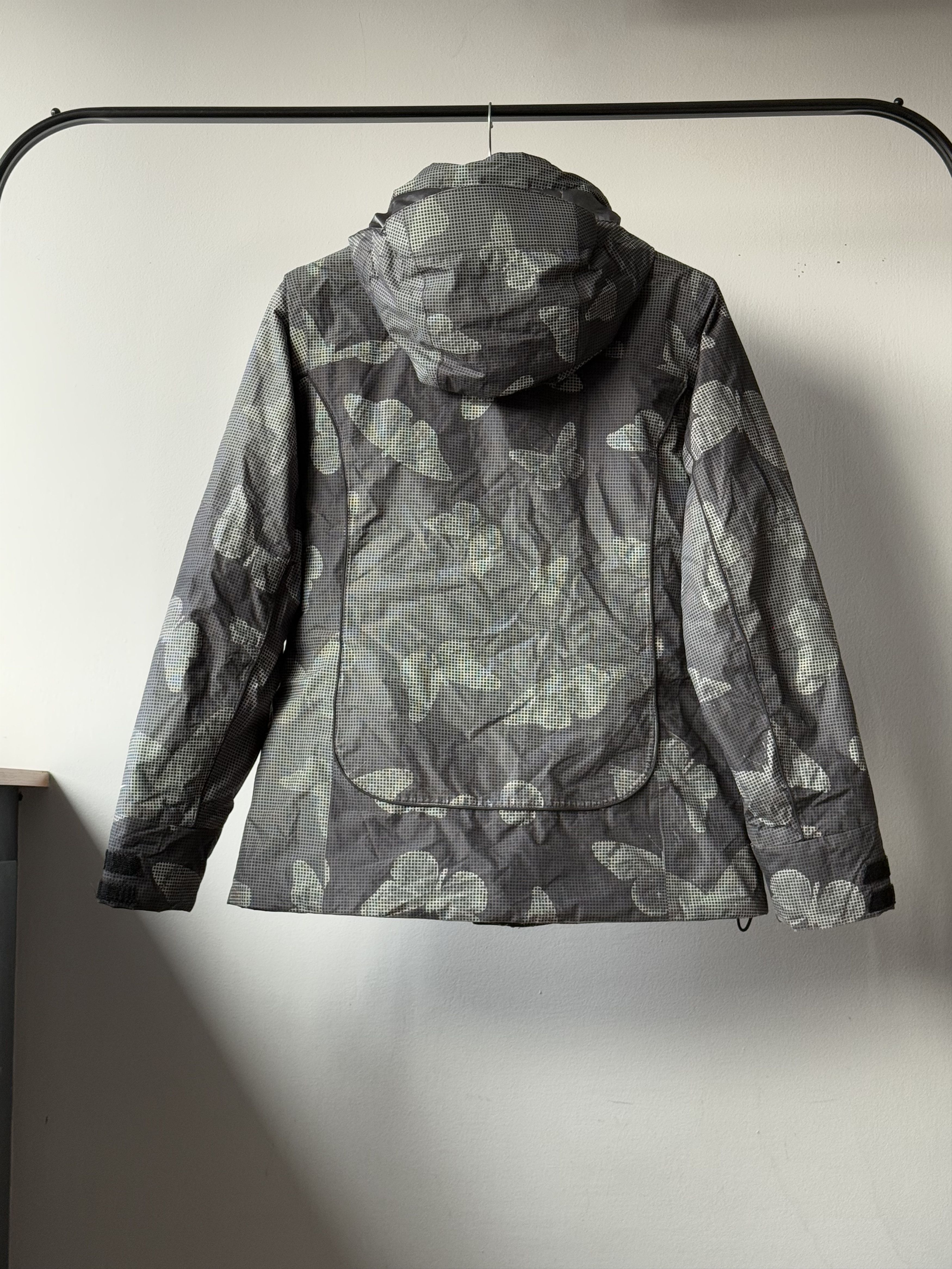 Nike ACG Women's Nike ACG Butterfly Insulated Mountain Ski Jacket Size M / US 6-8 / IT 42-44 - 2 Thumbnail