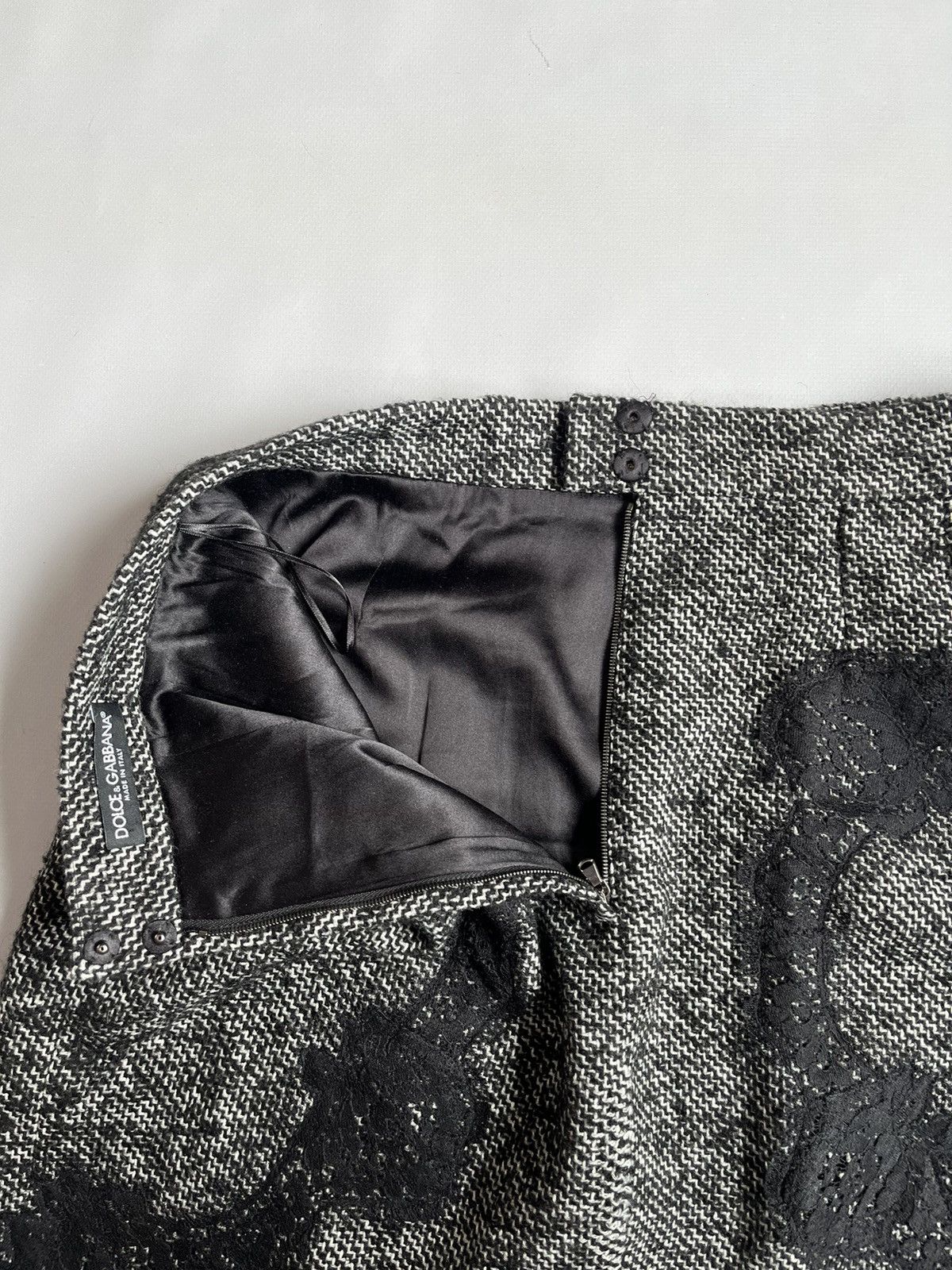Designer × Dolce & Gabbana Dolce & Gabbana Women Grey Knit Lace Pencil Skirt Size 30" / US 8 / IT 44 - 5 Thumbnail
