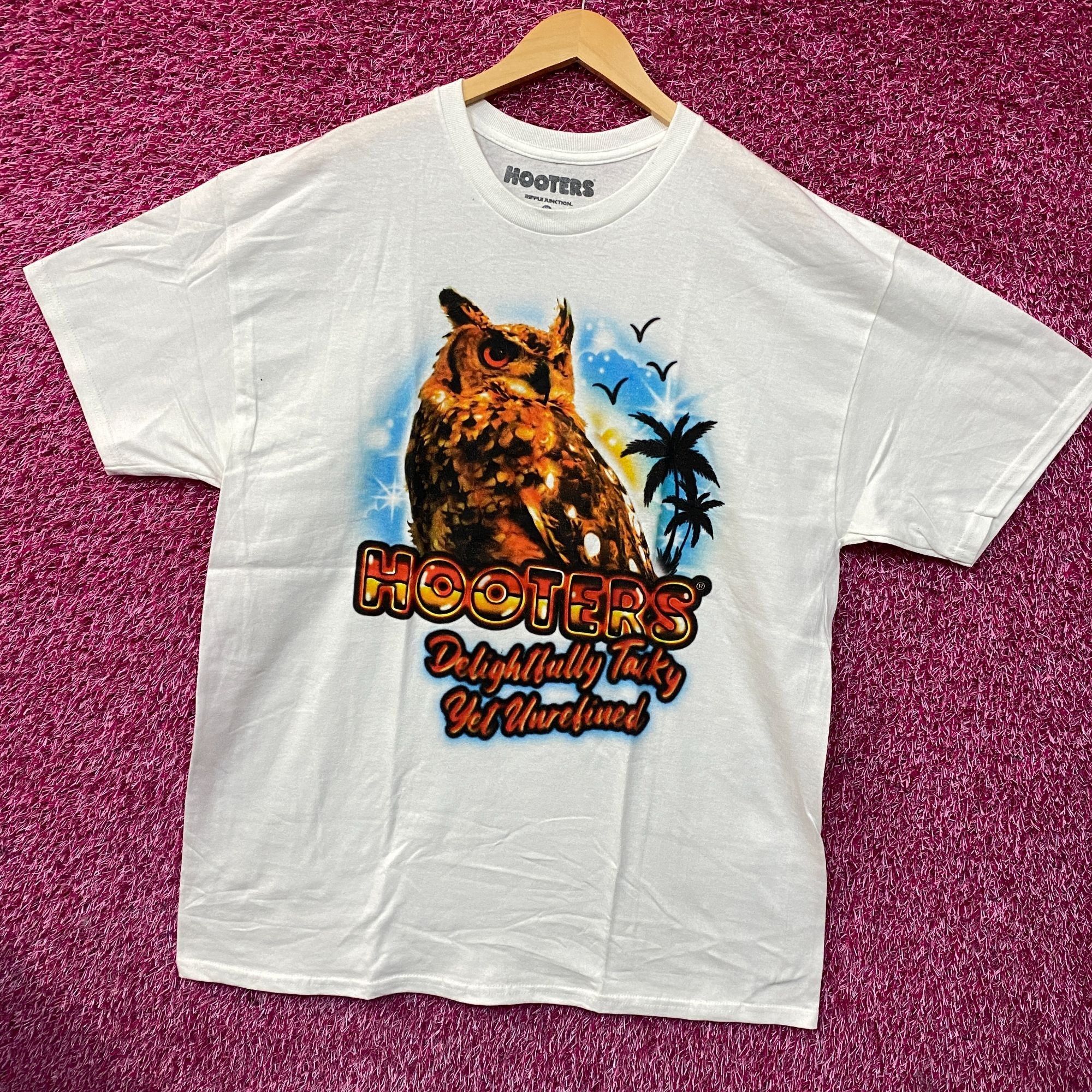 Ripple Junction Hooters Delightfully Tacky Yet Unrefined T-Shirt XL Size US XL / EU 56 / 4 - 3 Thumbnail