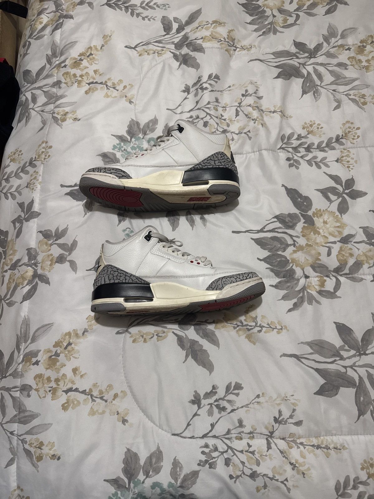 Jordan Brand Jordan 3 White Cement Reimagined size 9 Size US 8.5 / EU 41-42 - 2 Thumbnail