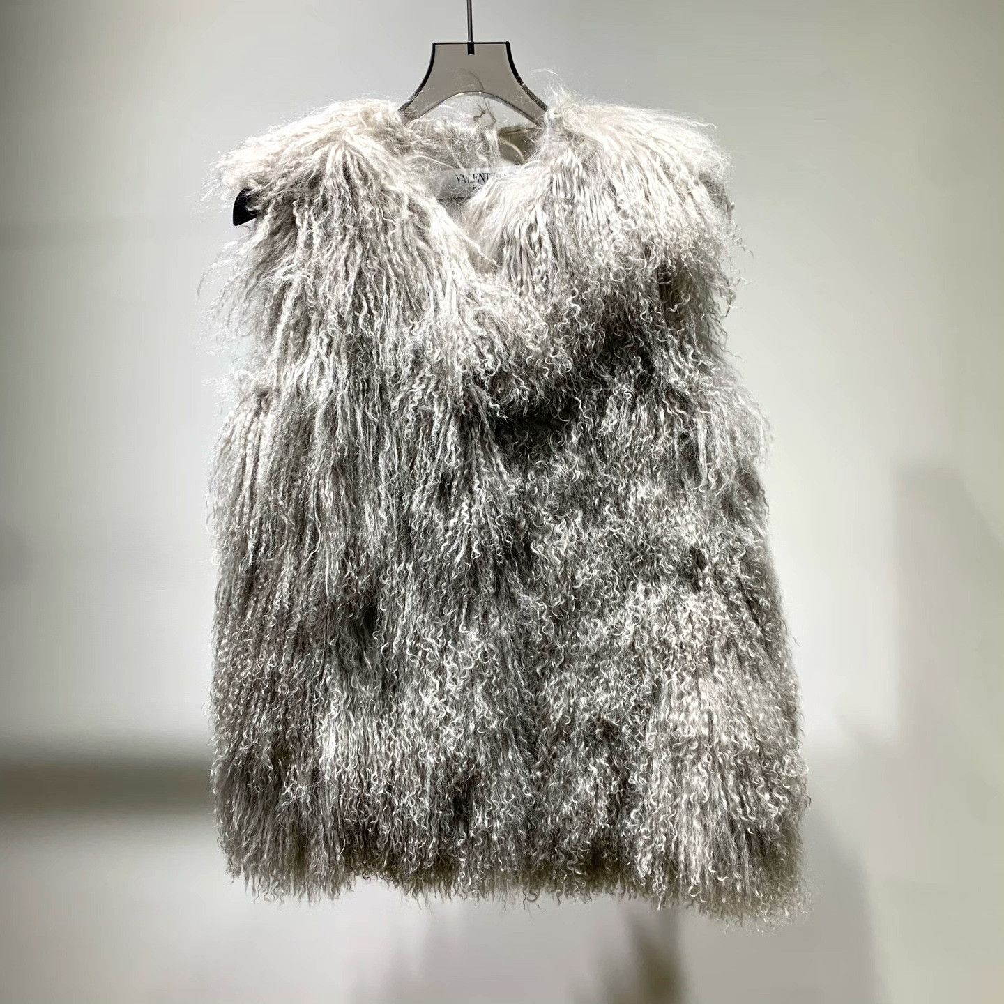 Valentino Valentino Wool Vest 42 Women Size M / US 6-8 / IT 42-44 - 1 Thumbnail