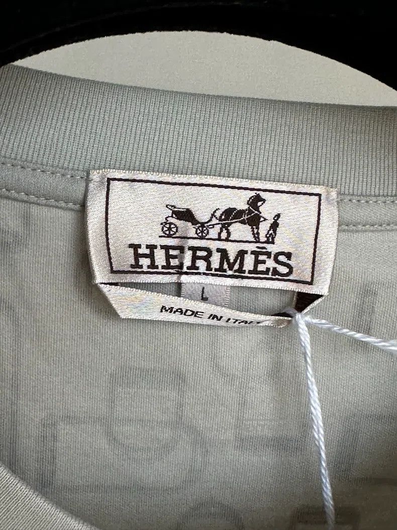 Other Hermes Men's Pure Cotton T-shirt in Mist Gray Short Sleeve Size US L / EU 52-54 / 3 - 2 Thumbnail