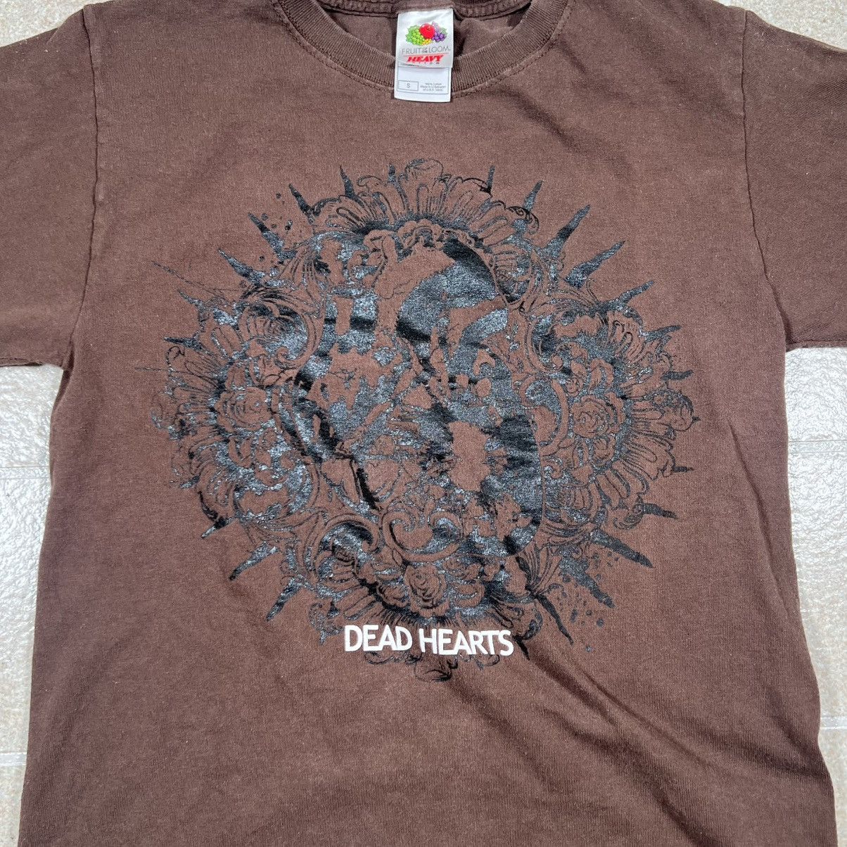 Vintage Vintage Y2k Grunge Dead Hearts Rock Music Shirt Small Brown Size US S / EU 44-46 / 1 - 2 Thumbnail