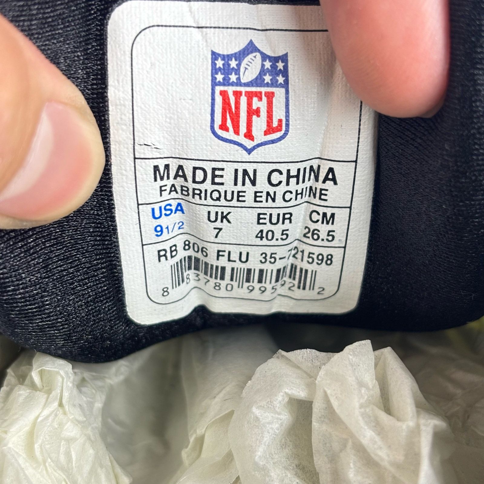 Reebok VTG Reebok NFL White Passion Women's 9.5 US Oakland Raiders Size US 9.5 / IT 39.5 - 6 Thumbnail