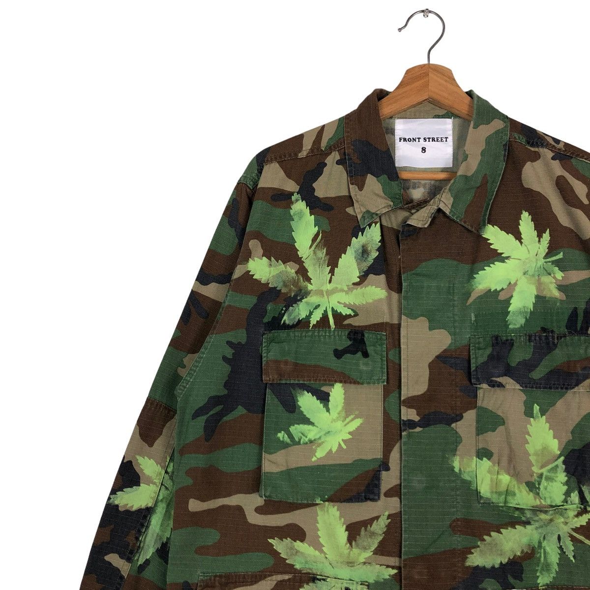 Japanese Brand 🔥Camo Jacket Multi Pocket Cargo Front Street Made in Italy Size US M / EU 48-50 / 2 - 7 Thumbnail