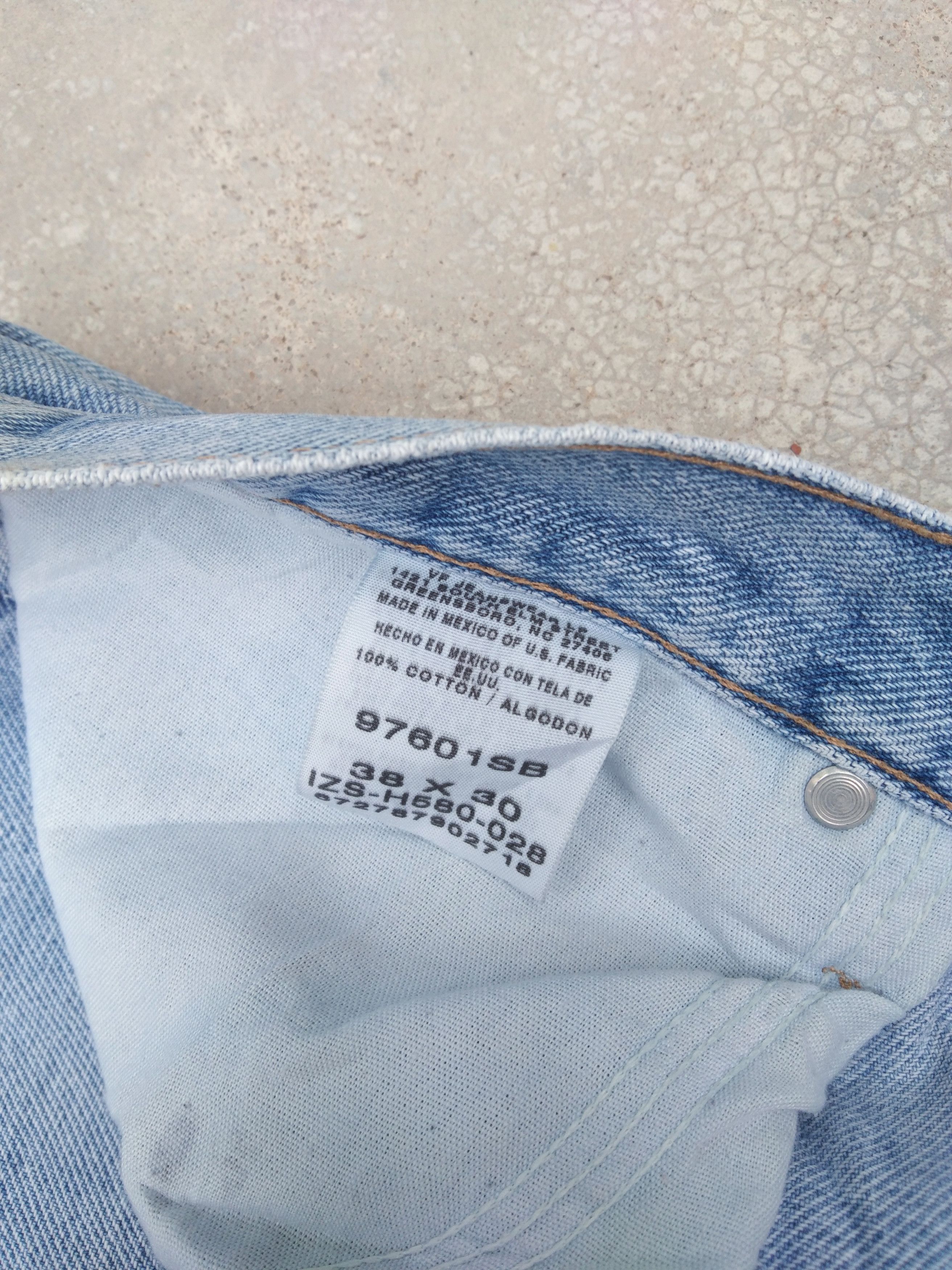 Wrangler Vintage Faded Blue Wrangler Baggy Jeans 38x30 Size US 38 / EU 54 - 6 Thumbnail