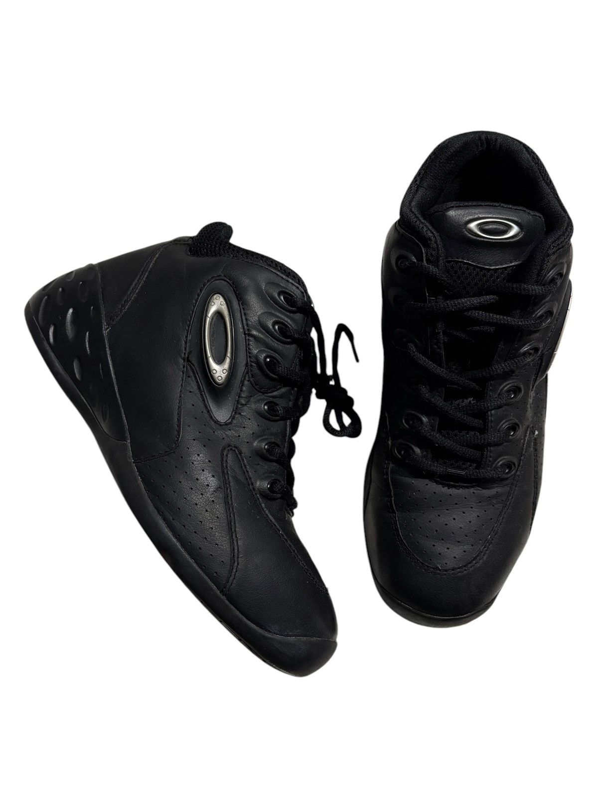 Oakley 2002 Oakley Anti Sole Shane Battier Sneaker Redcode y2k hoop Size US 10 / EU 43 - 1 Thumbnail