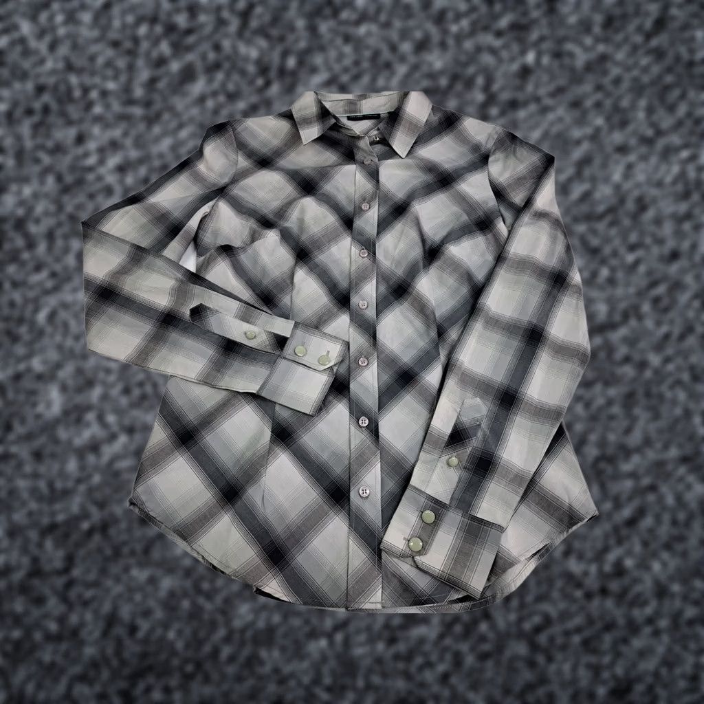 Vintage New York & Company Shirt Women’s Button Up Long Sleeve S Grey/White Check NWT Regular Size Small Size S / US 4 / IT 40 - 1 Thumbnail