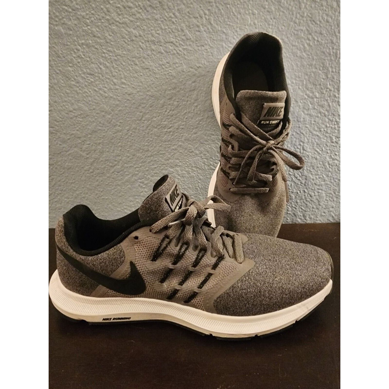 Nike Nike Run Swift Running Shoes Women's Sz 8 Black Grey Size US 8 / IT 38 - 1 Thumbnail