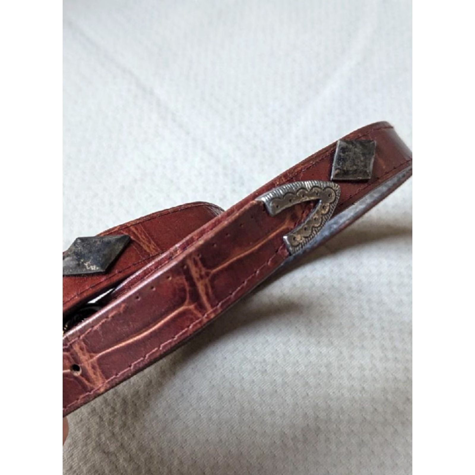 Vintage VINTAGE Spain Western Belt Unisex Adults 30 Brown Leather Embossed Alligator Concho 0.75" Western Belt Mens Womens Boys Girls Size 30 - 4 Thumbnail