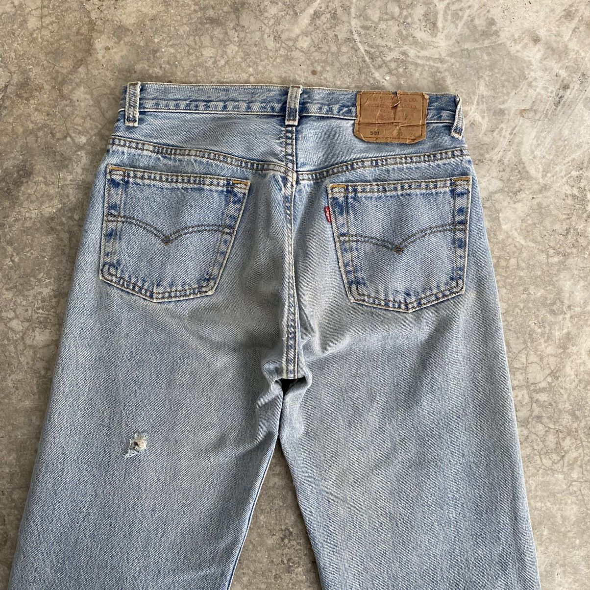 Levi's Size 29x32.5 Vintage 1993 Levis 501 Light Blue Denim Jeans Size US 29 - 12 Thumbnail