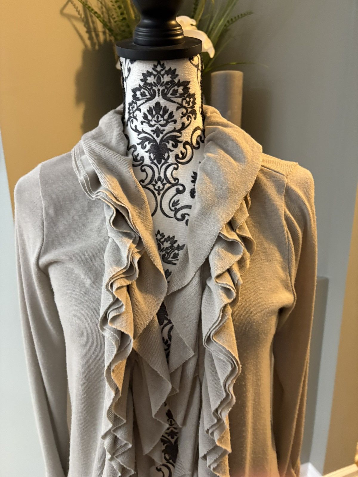 Other Studio Y size large tan open front cardigan Size L / US 10 / IT 46 - 2 Thumbnail