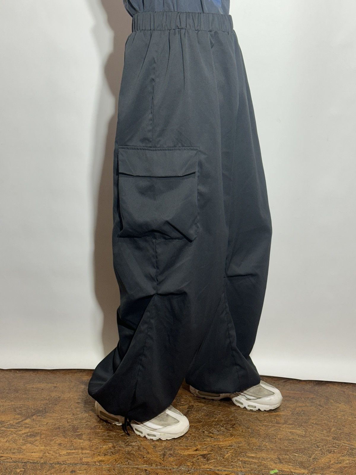 Japanese Brand Premium Techwear Parachute Pant Size US 32 / EU 48 - 2 Thumbnail