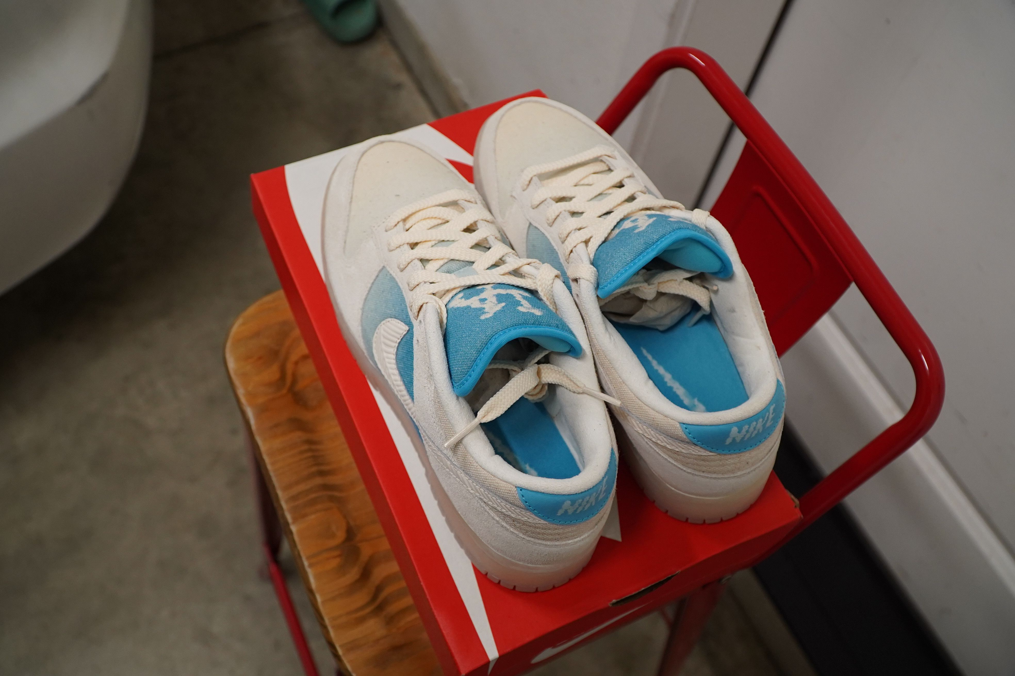 Nike Nike Dunk Retro Low SE Los Angeles - 9 Size US 9 / EU 42 - 3 Thumbnail