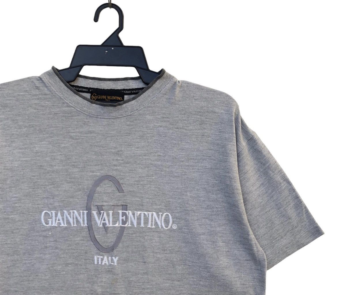 Valentino Vintage 90s Gianni Valentino Italy Embroidered Logo T-Shirt Size US L / EU 52-54 / 3 - 2 Thumbnail