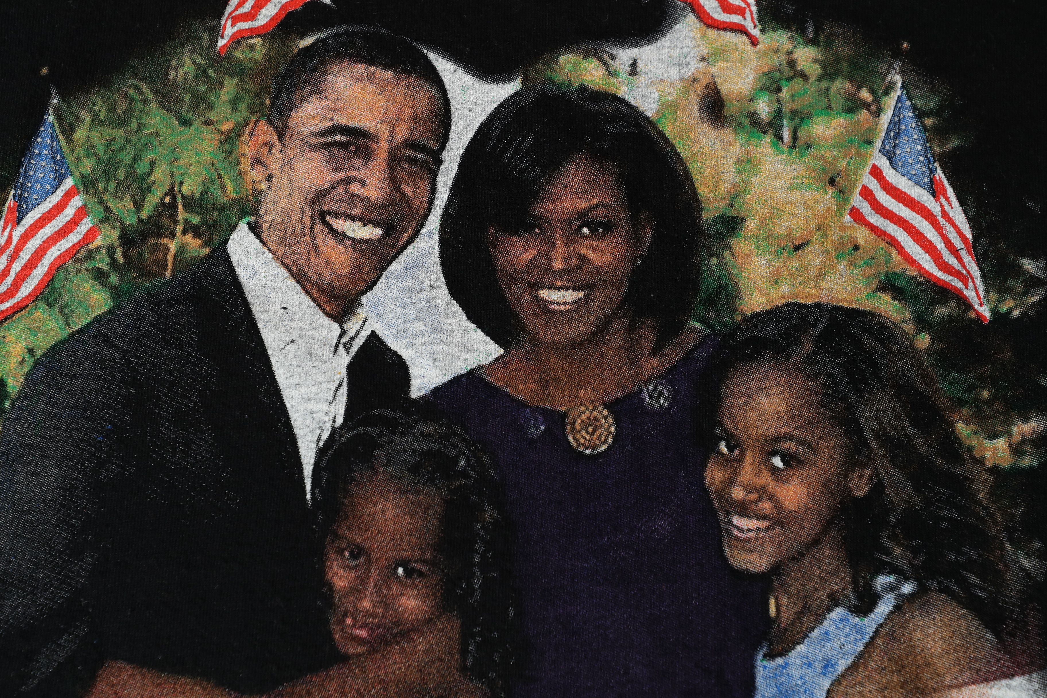 Vintage Obama First Family Presidential Inauguration 2009 Tee (XL) Size US XL / EU 56 / 4 - 7 Thumbnail