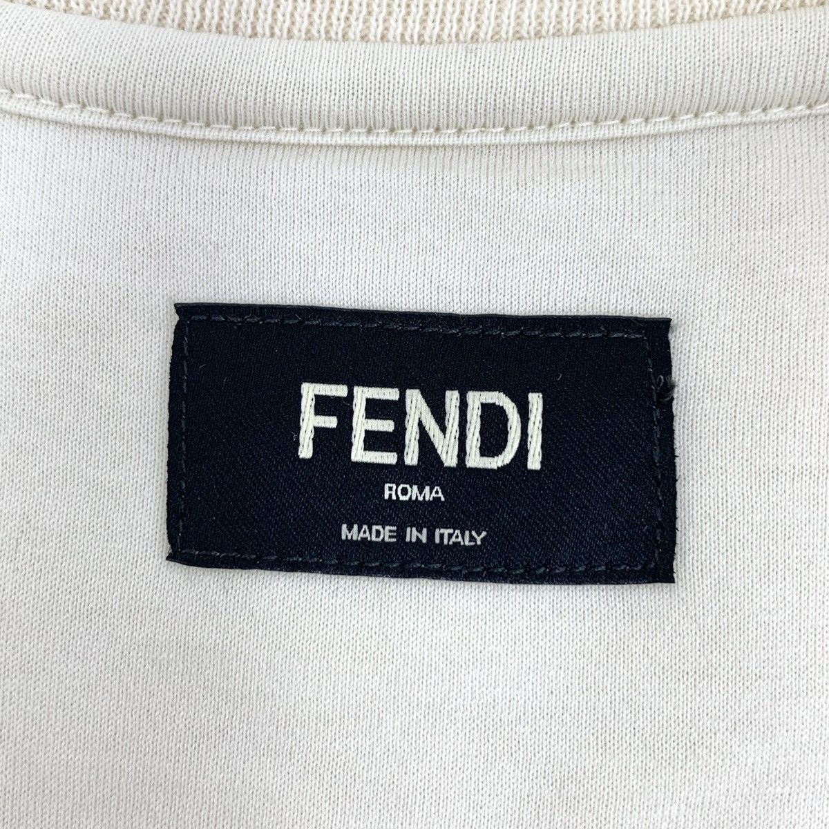 Fendi Fendi Embossed All-over Print Short Sleeve T-shirt K26WX Size XS / US 0-2 / IT 36-38 - 5 Thumbnail