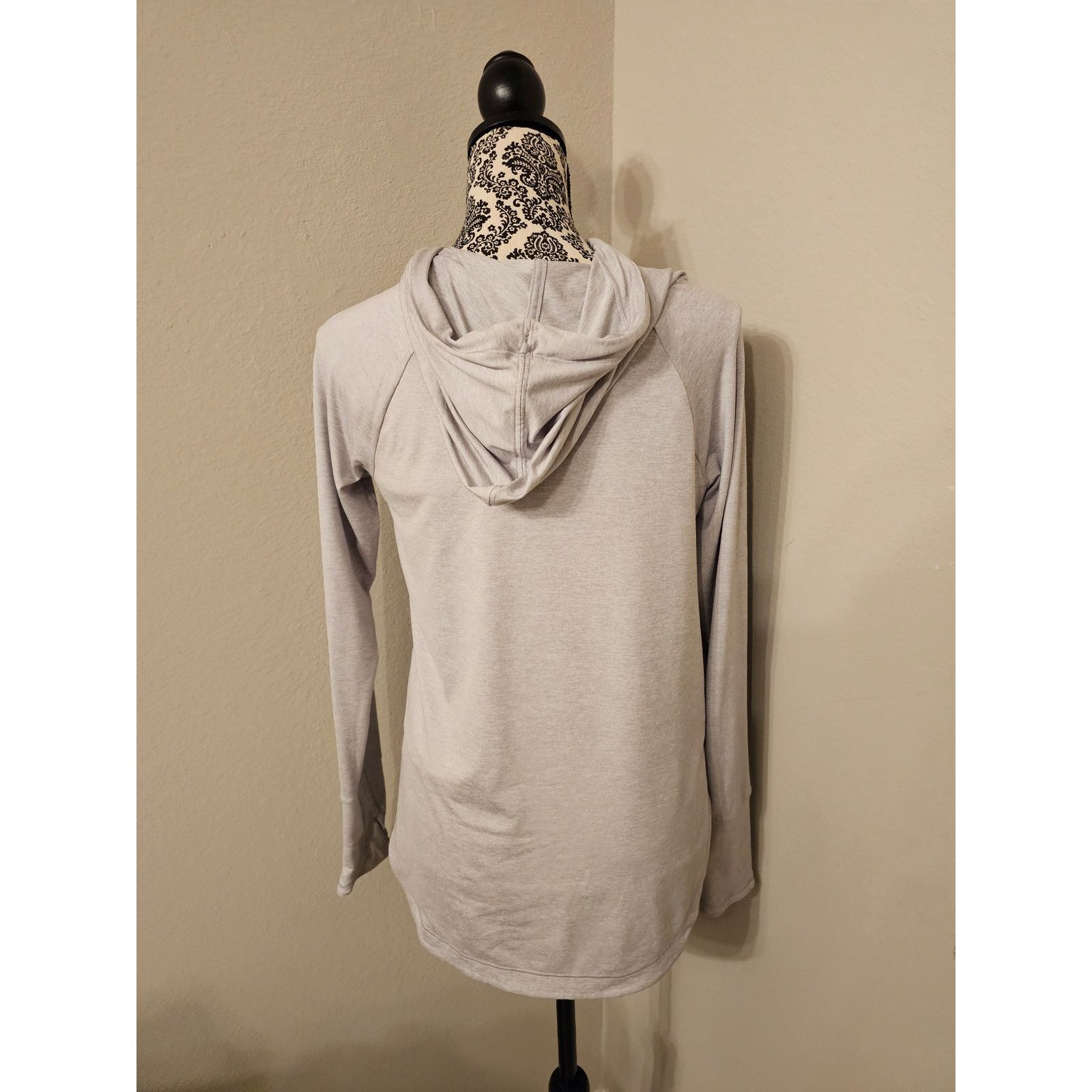 Athleta Athleta Pullover Hoodie: Gray Tops - Women's Size X-Small, Size XS / US 0-2 / IT 36-38 - 3 Thumbnail